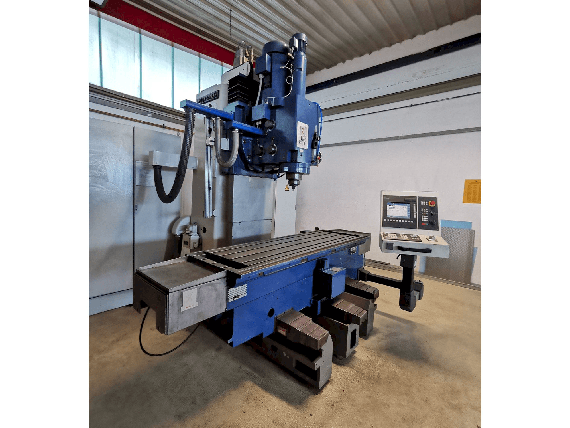 Vista frontale della macchina Droop & Rein FS 100 ke