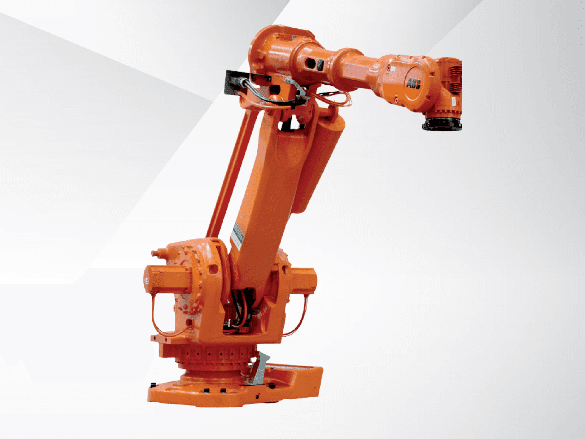 Braccio robotico ABB IRB 6660-205/1.9 di colore arancione, visto di profilo, che mette in risalto le sue articolazioni e il suo design industriale.