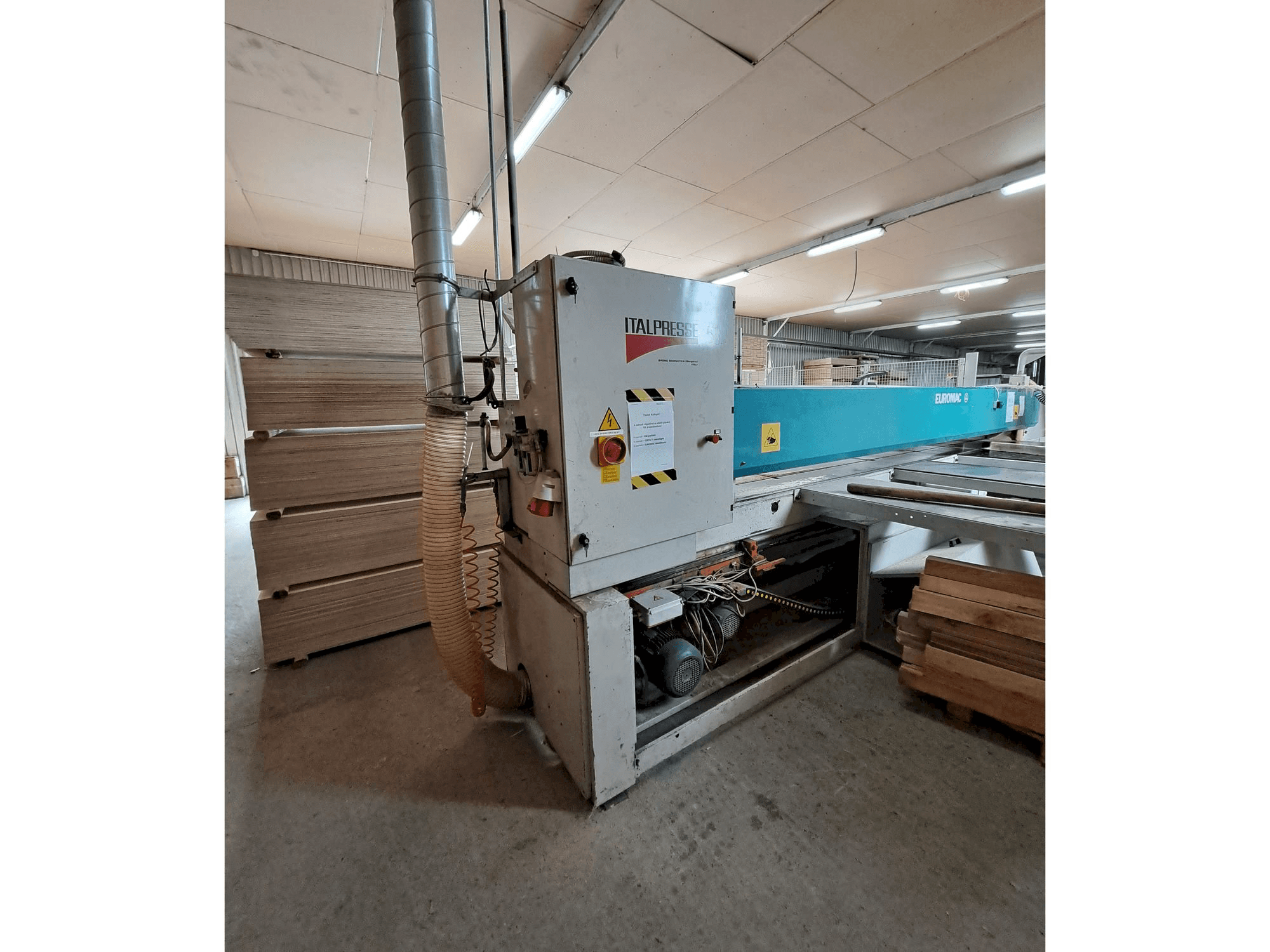 Vista frontale della macchina Euromac Logica Pinze 4500