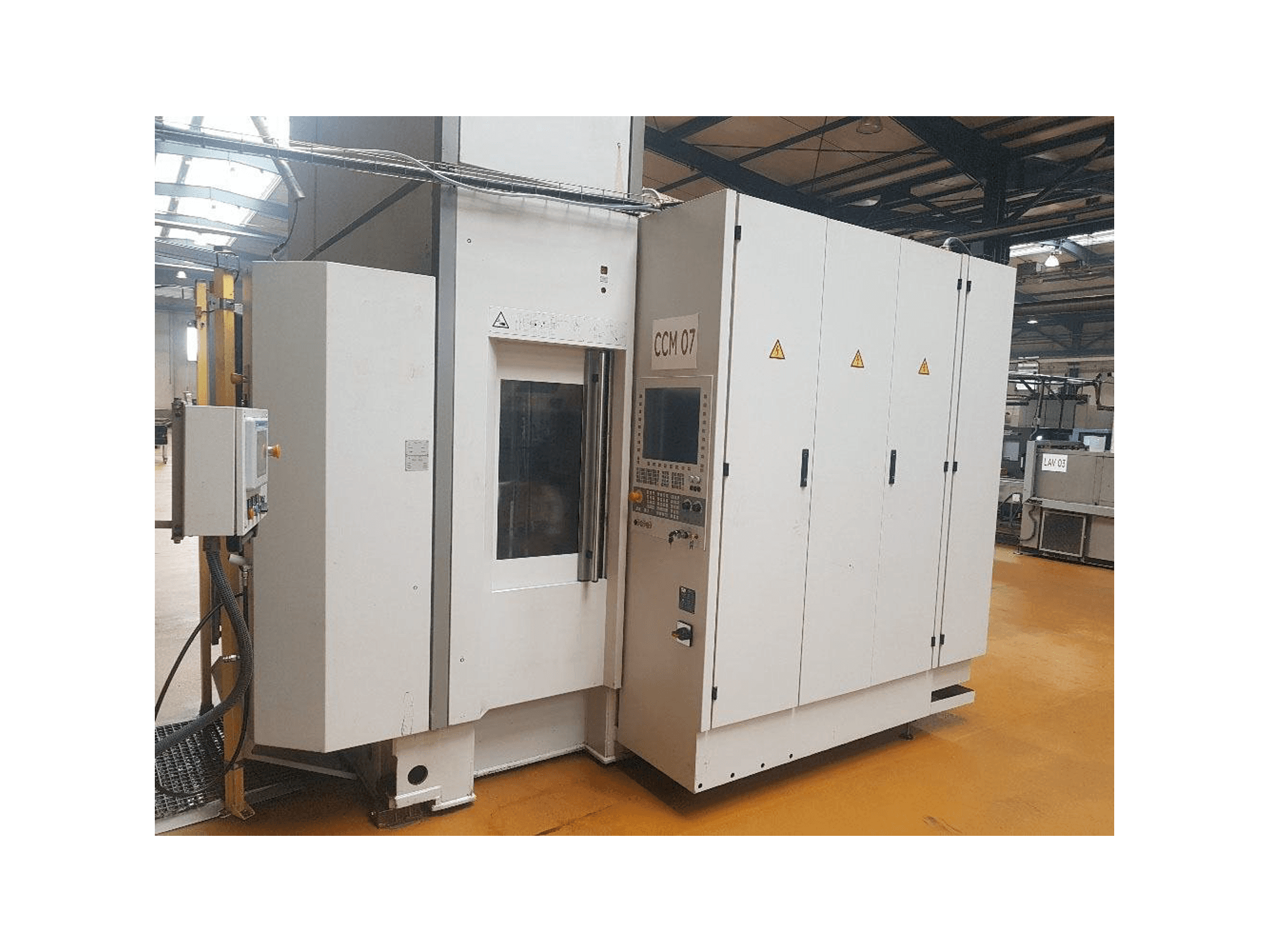 Vista frontale della macchina SW BA322