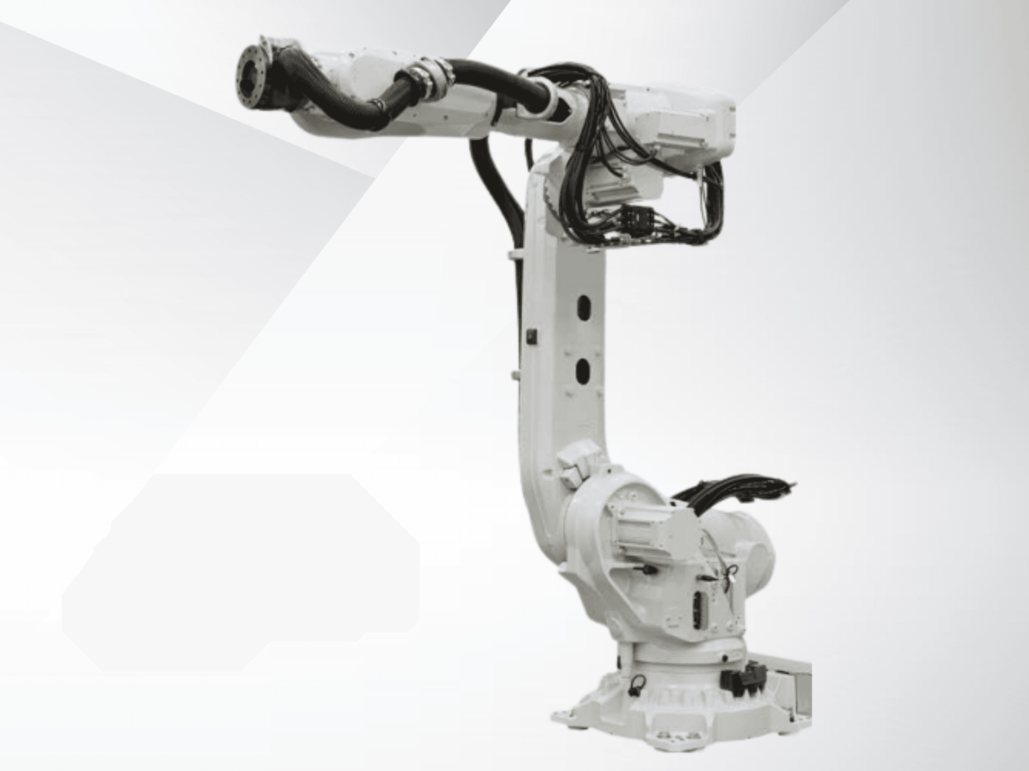 Braccio robotico ABB IRB 6700-245/3.00 visto frontalmente, caratterizzato da un design bianco dalle linee aerodinamiche con cavi e motori collegati.