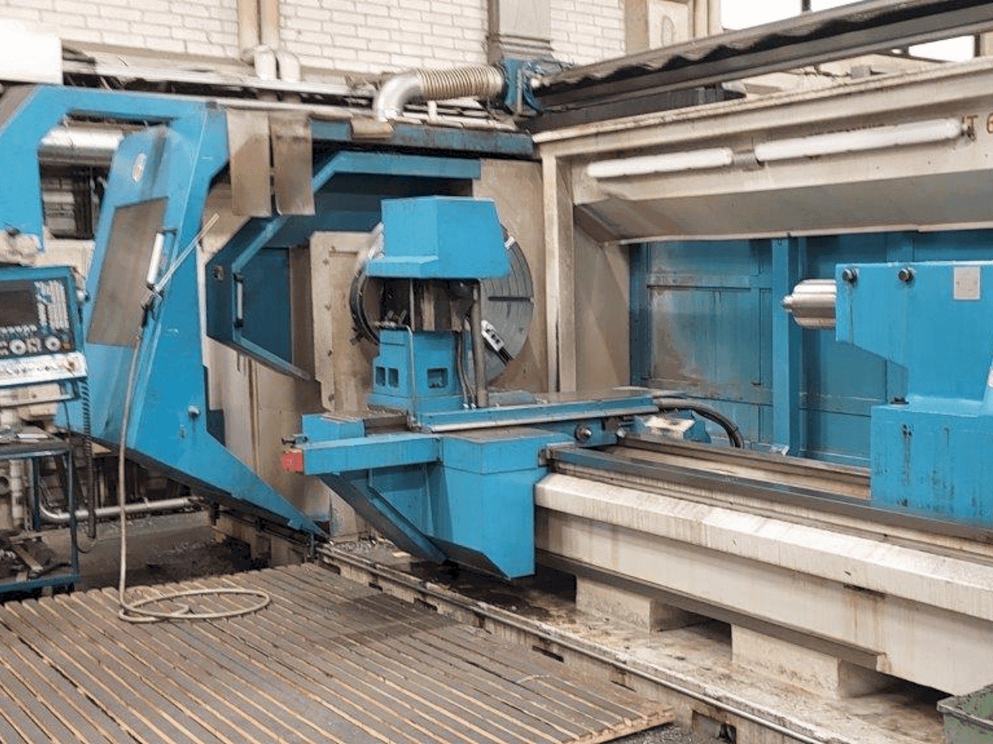 Vista frontale della macchina Geminis GTH 6 G2-1300 x 3000