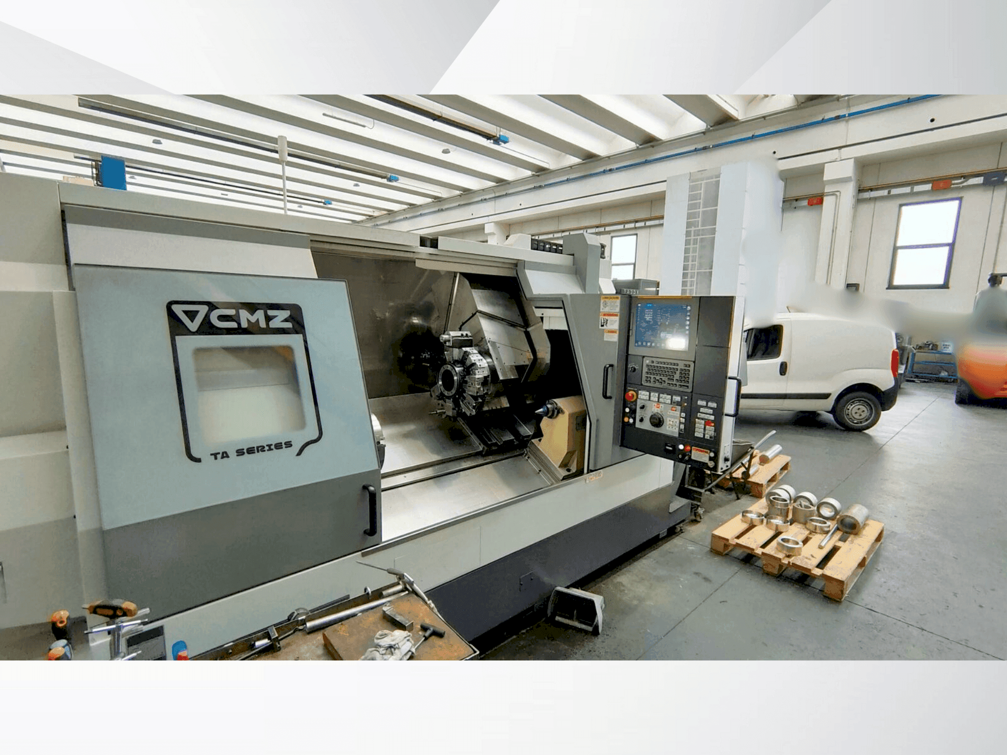 Vista frontale della macchina CMZ TA 30 TY 1100