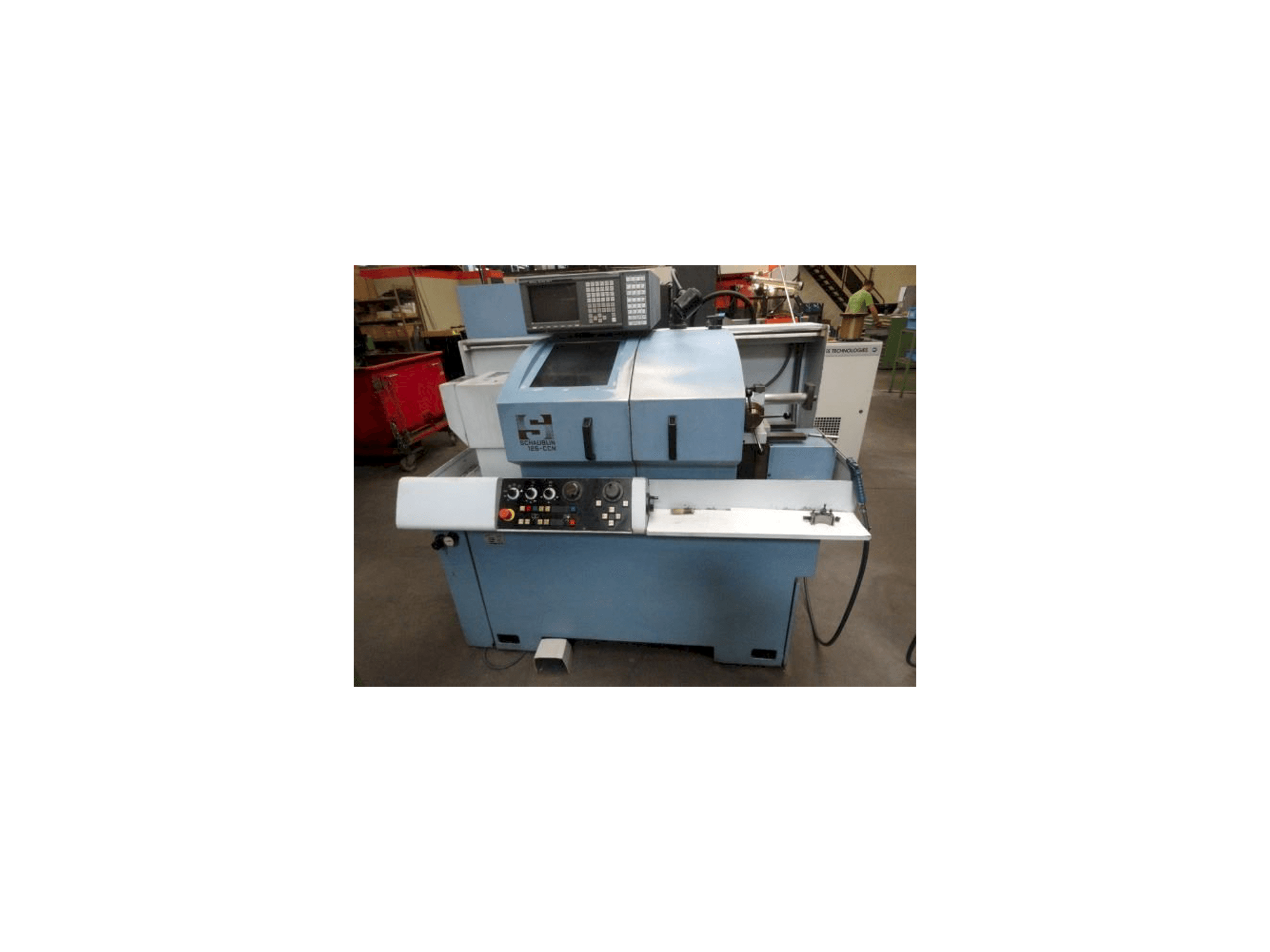 Vista frontale della macchina SCHAUBLIN 125-CCN