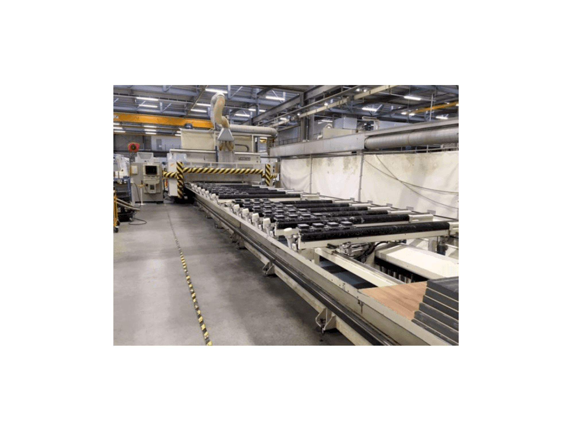 Vista laterale sinistra della macchina Uniteam 5 achs