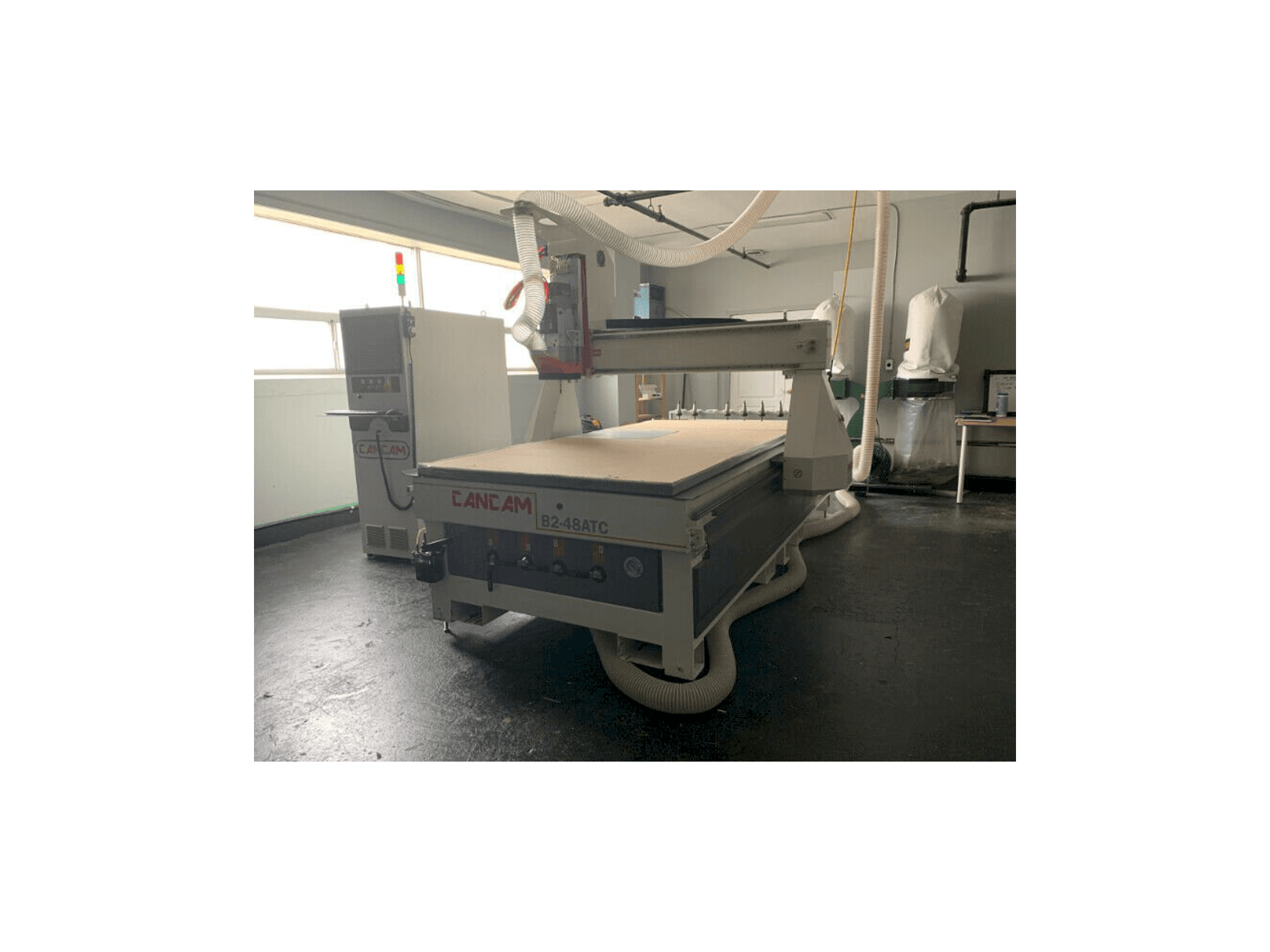 Vista frontale della macchina CanCam B2-48 ATC