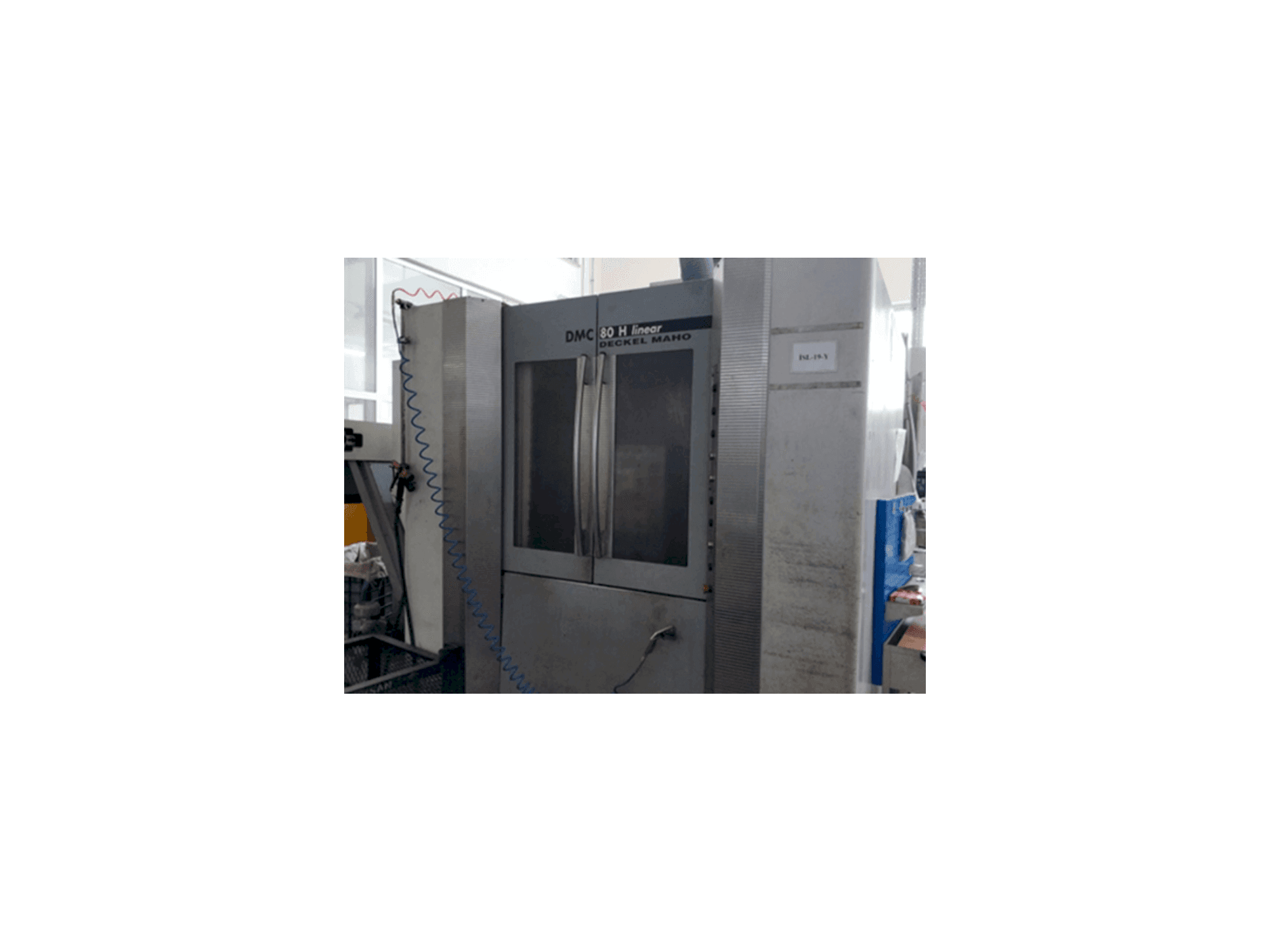 Vista frontale della macchina DECKEL MAHO DMC 80 H linear