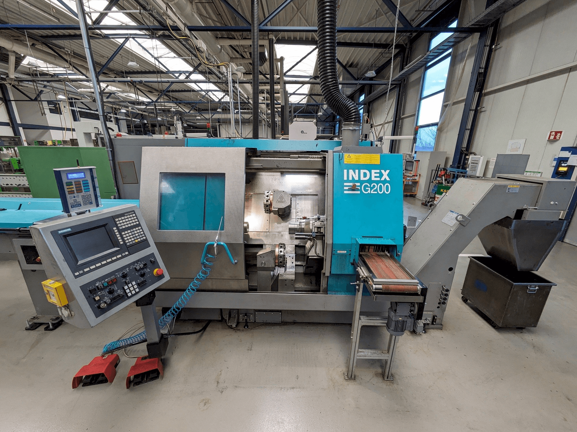 Vista frontale della macchina Index G200 YB RATIOLINE