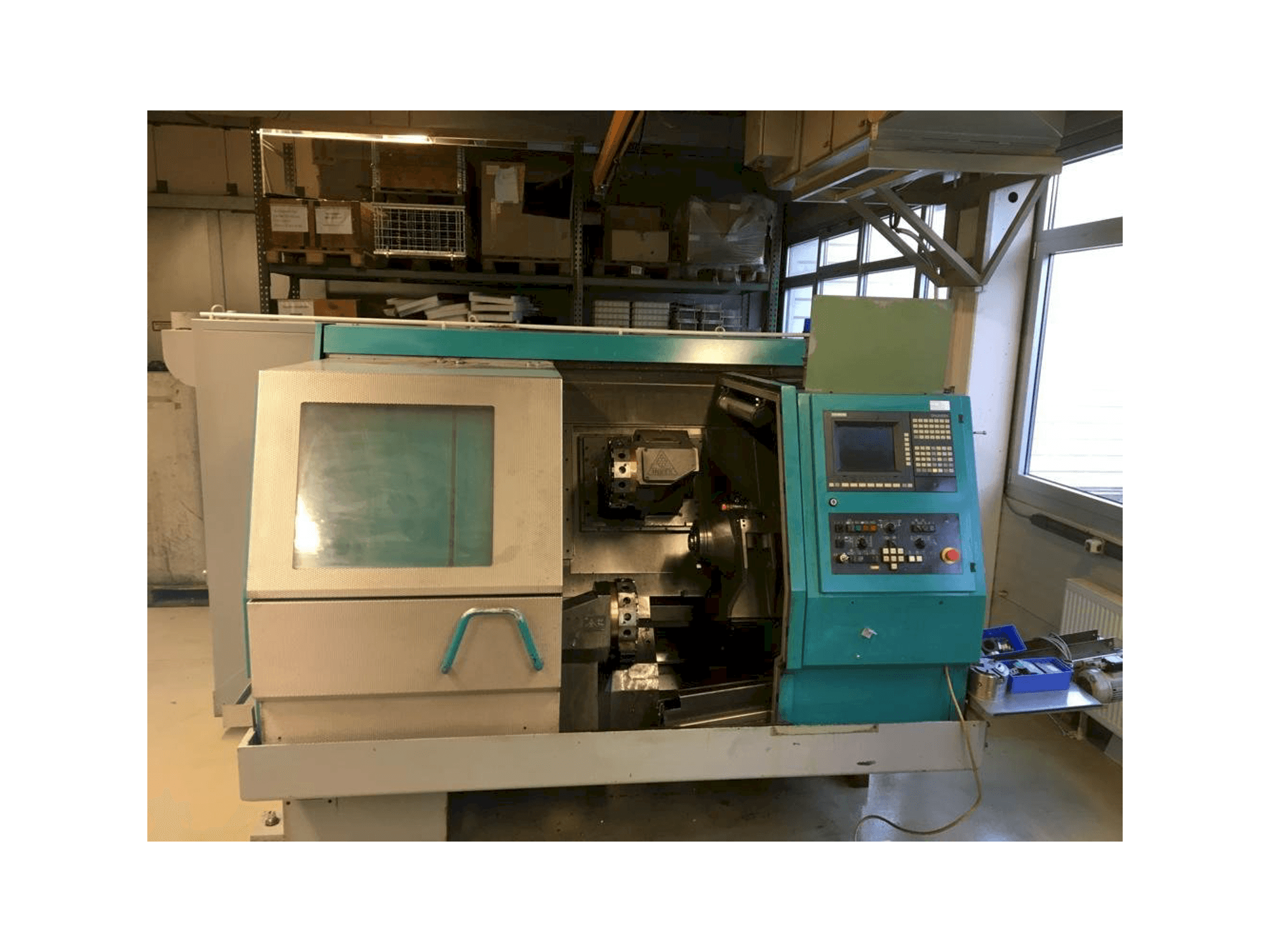 Vista frontale della macchina Index G200