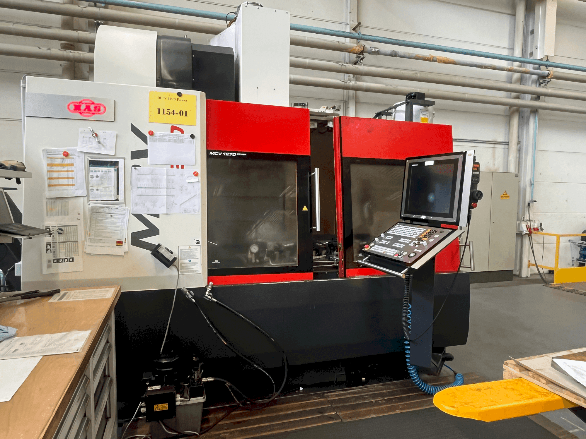 Vista frontale della macchina MAS MCV 1270 Power