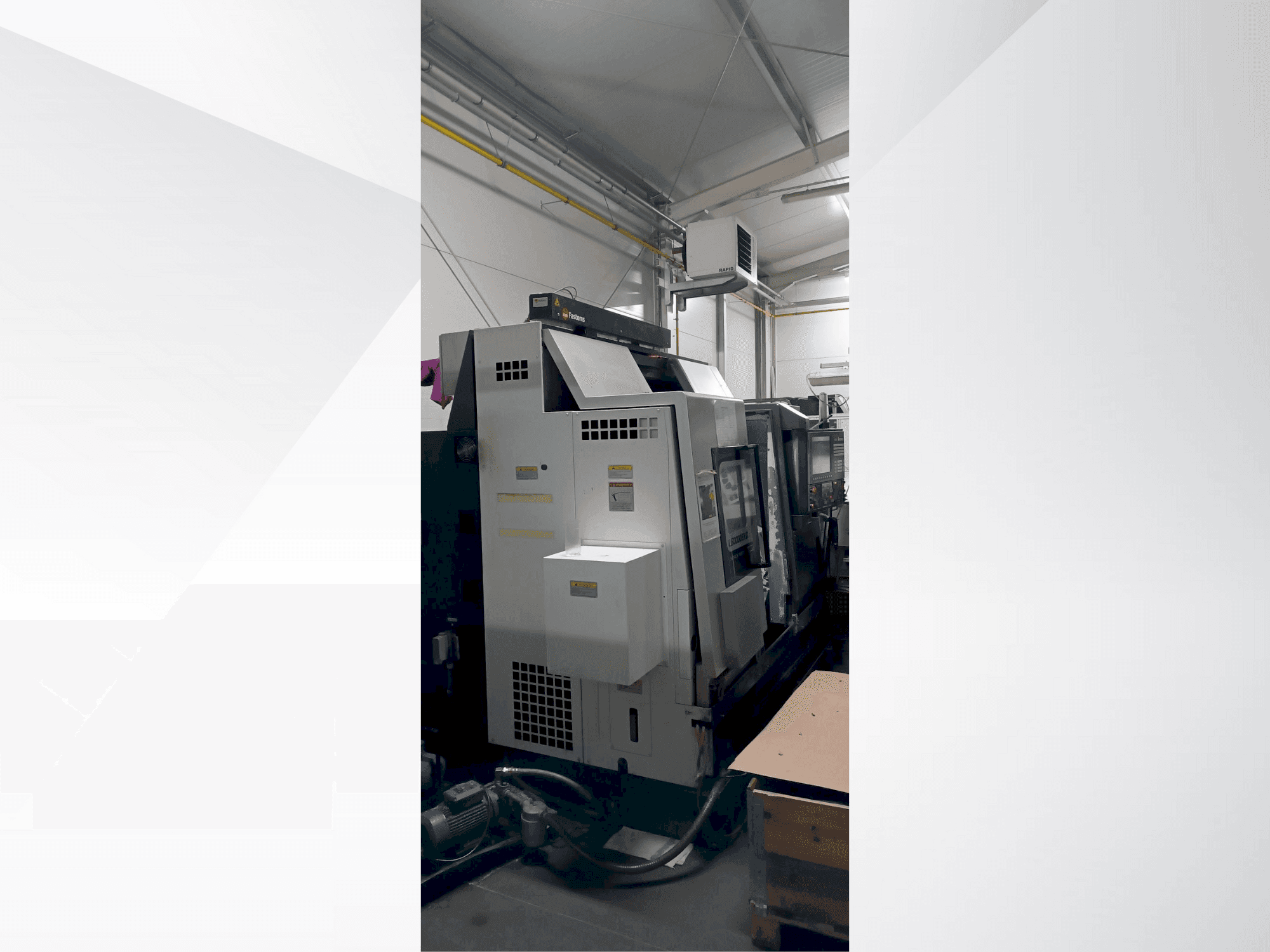 Vista frontale della macchina Okuma LB3000 EX II-MY C450