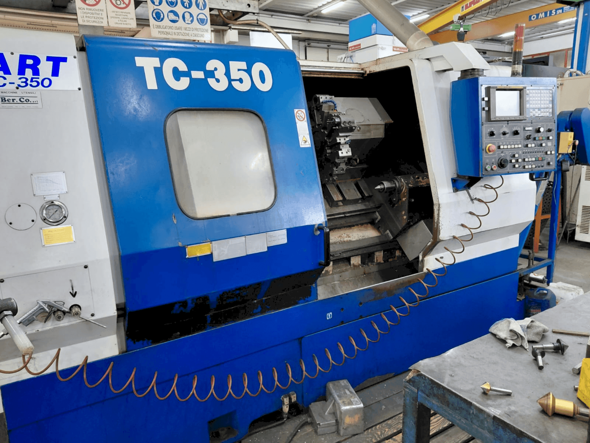 Vista frontale della macchina DART TC350