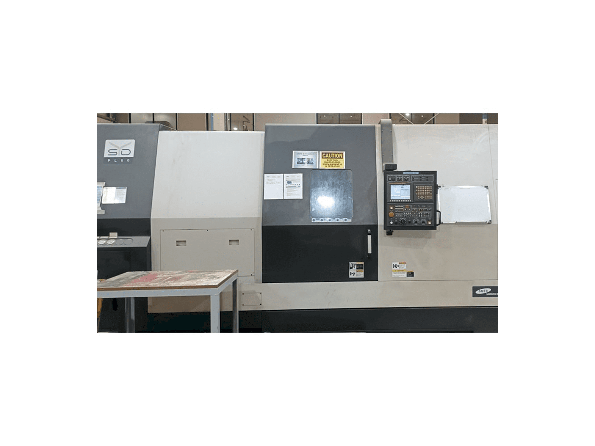 Vista frontale della macchina Samsung PL60