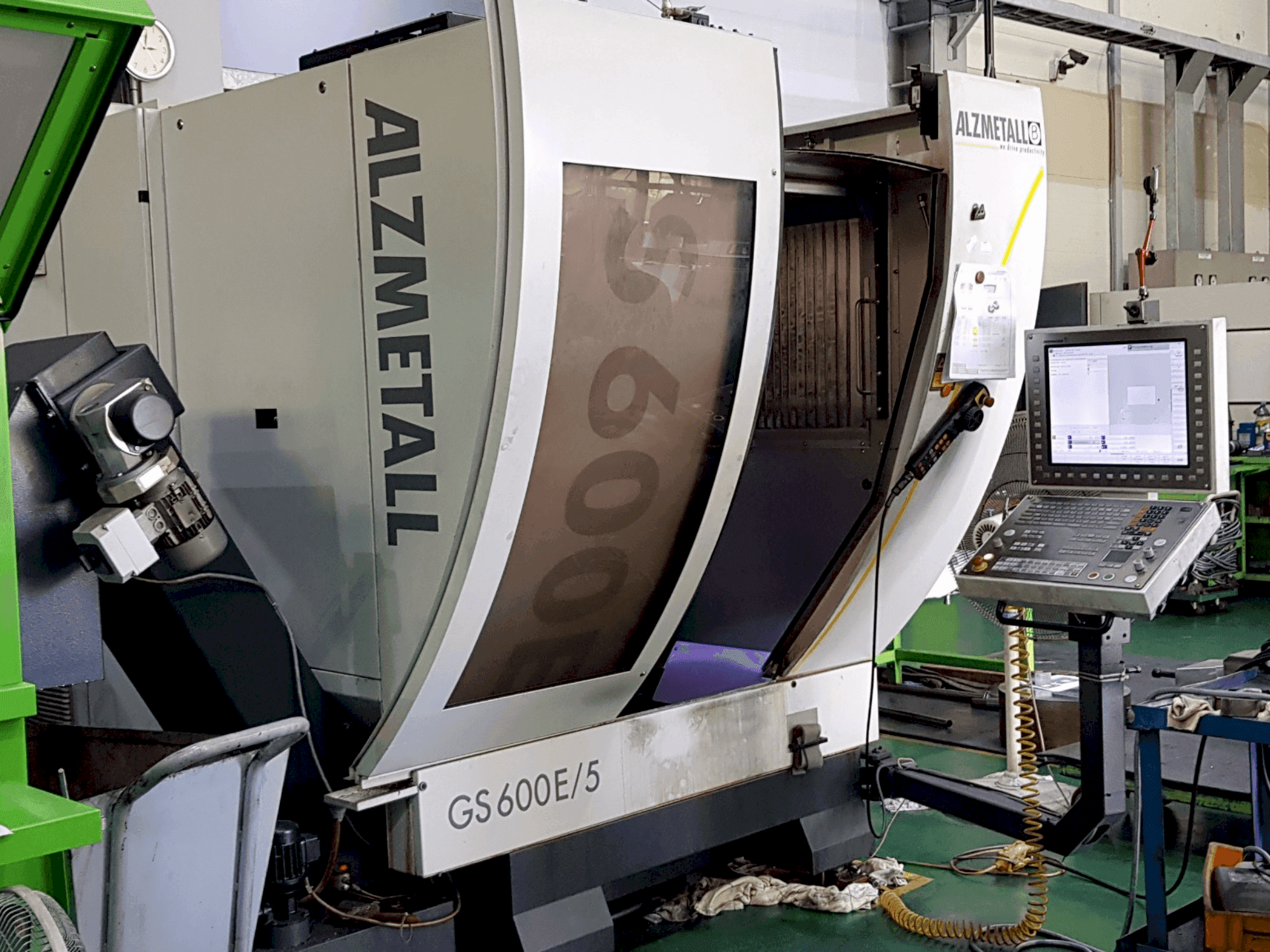 Vista frontale della macchina Alzmetall GS600E/5