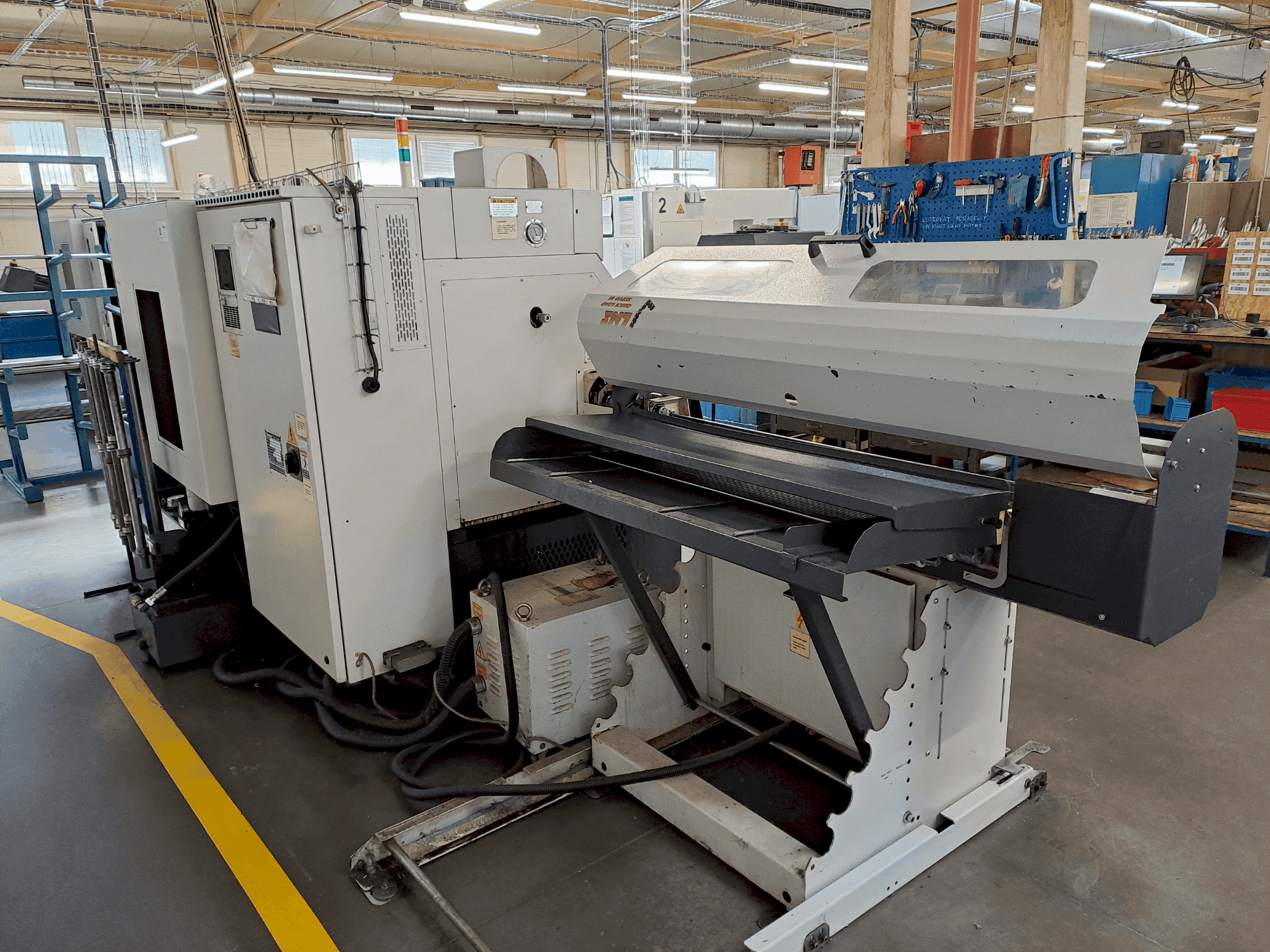 Vista frontale della macchina Goodway GLS 200 M
