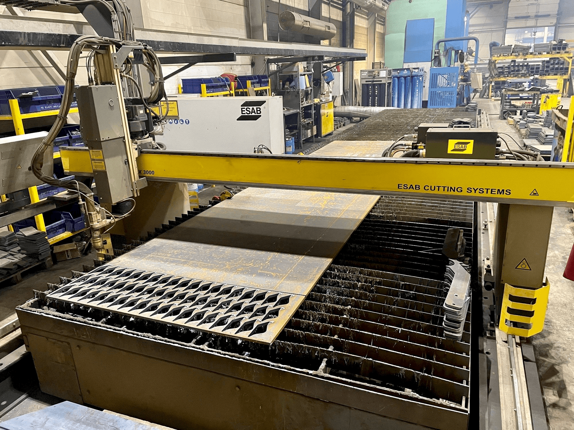 Vista frontale della macchina ESAB Combirex DX 3000