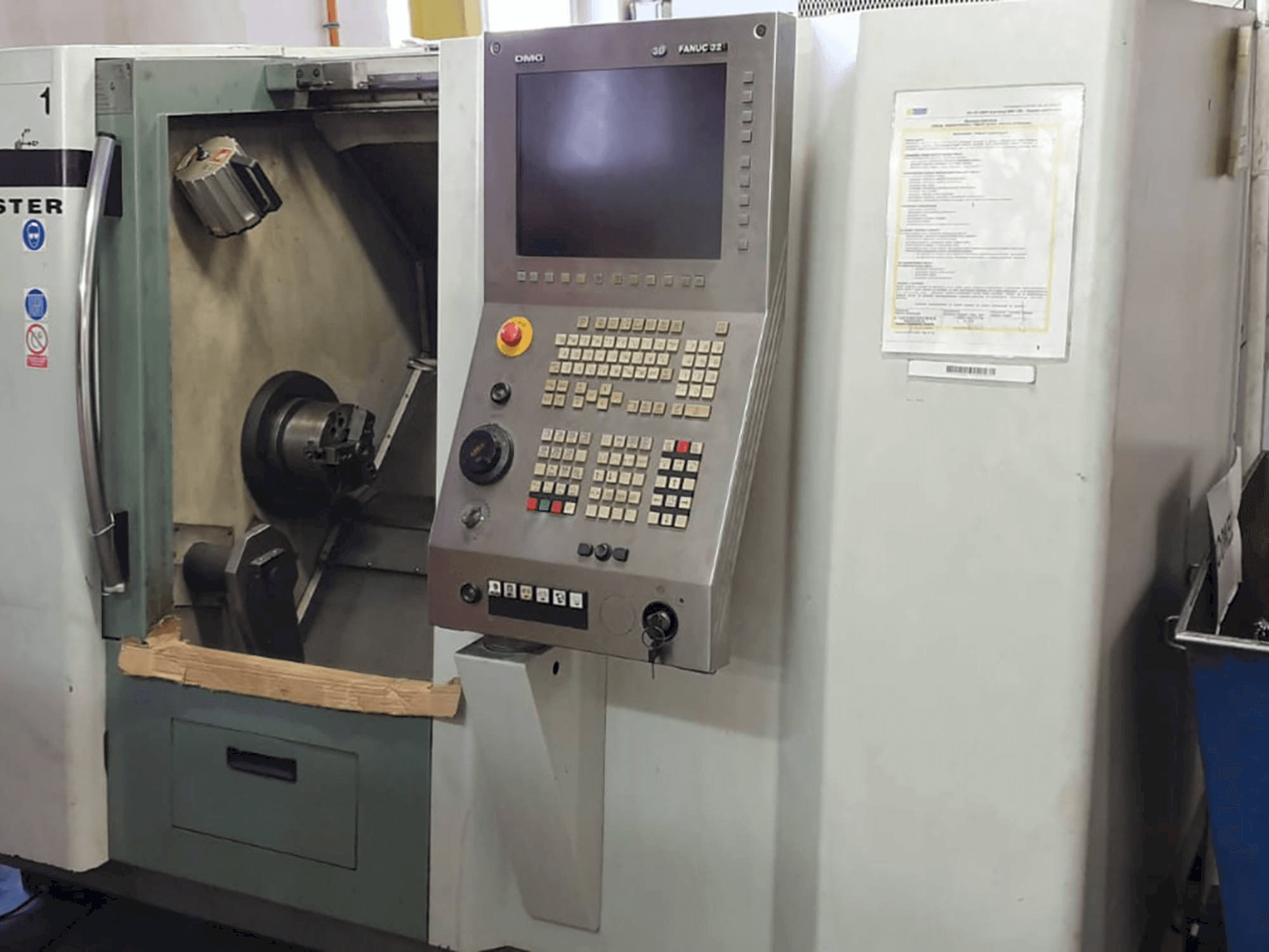 Vista frontale della macchina Gildemeister CTX 210