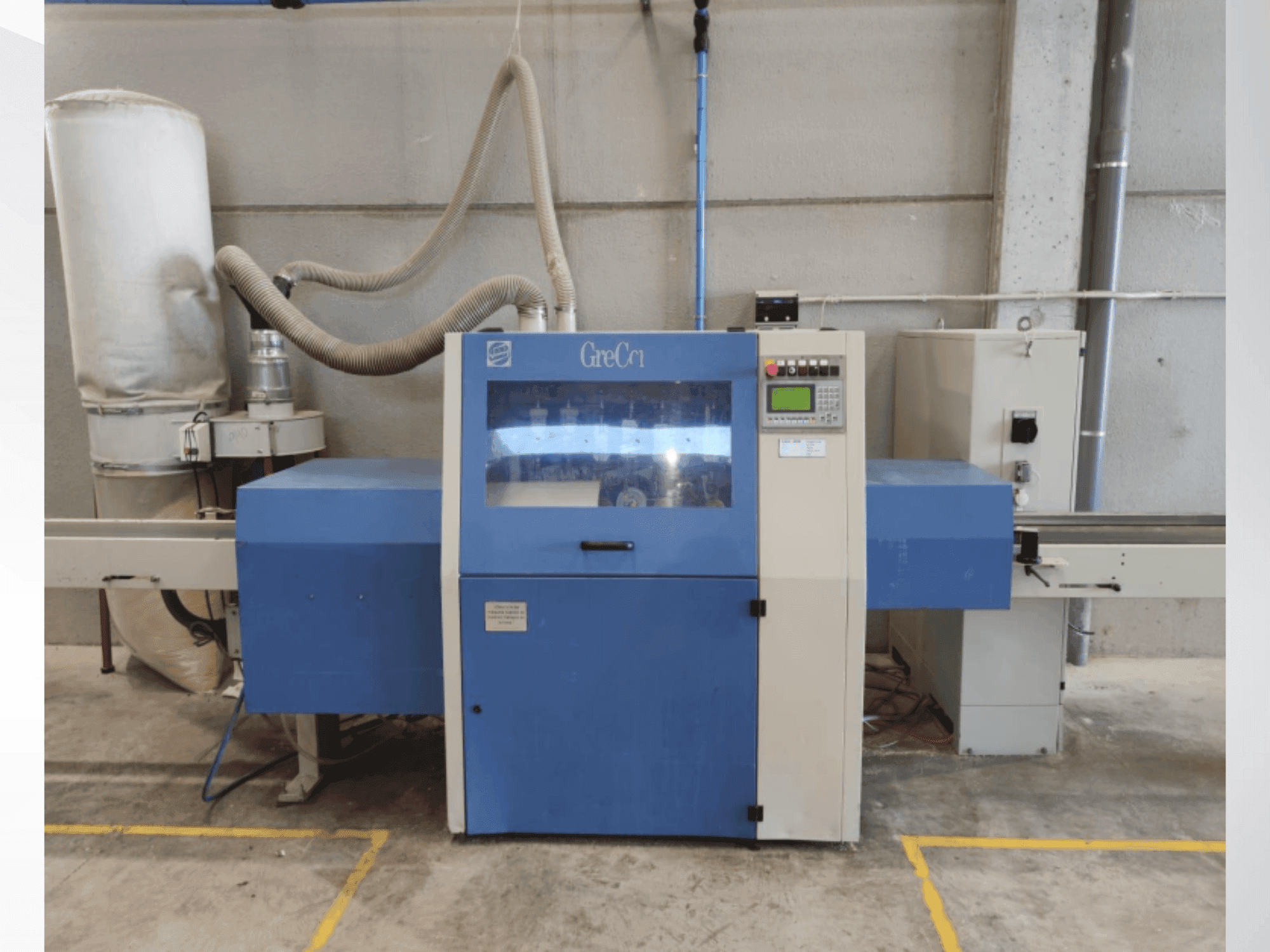 Vista frontale della macchina Grecon Dimter OptiCut 204 R