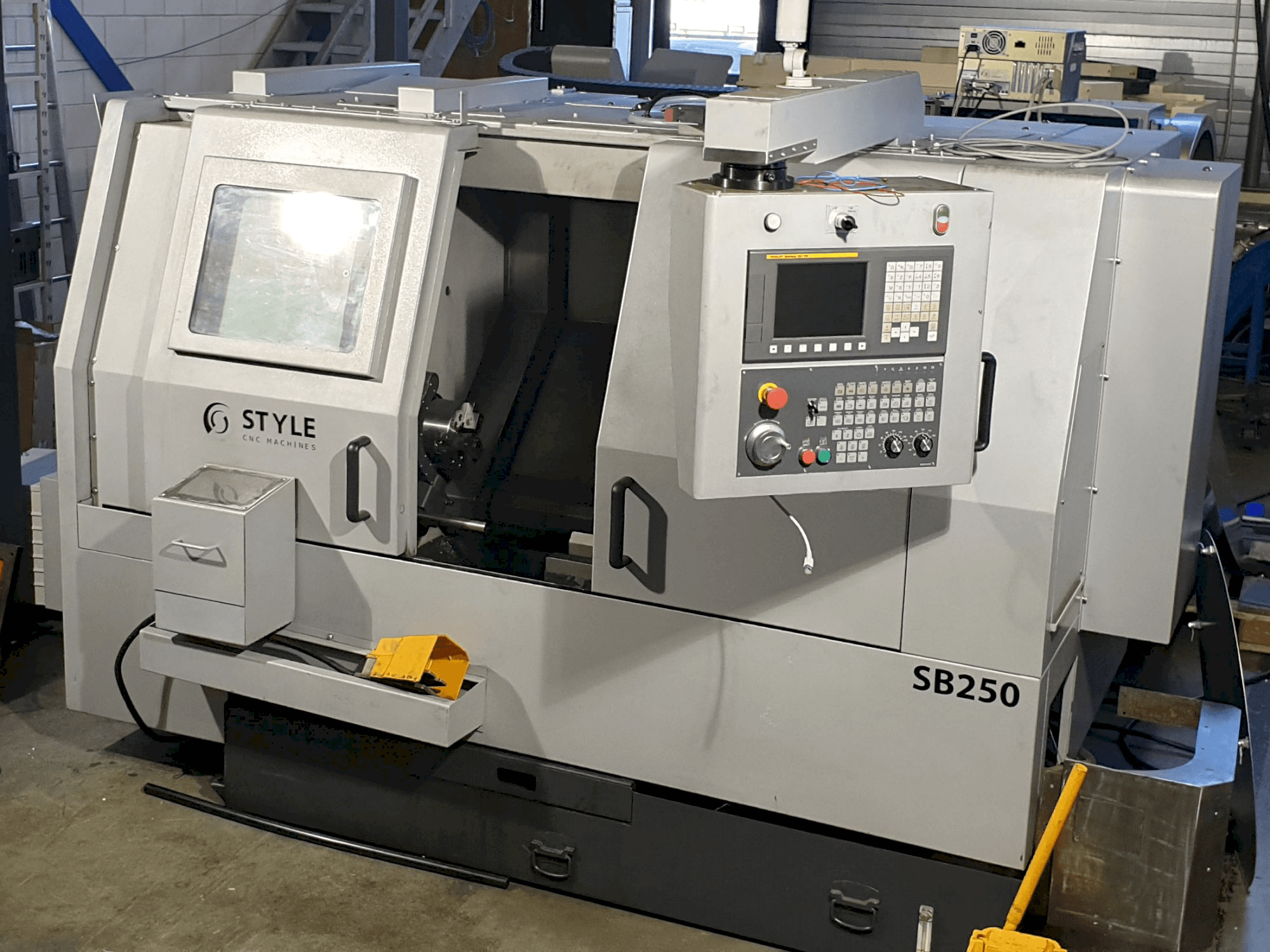 Vista frontale della macchina STYLE SB250