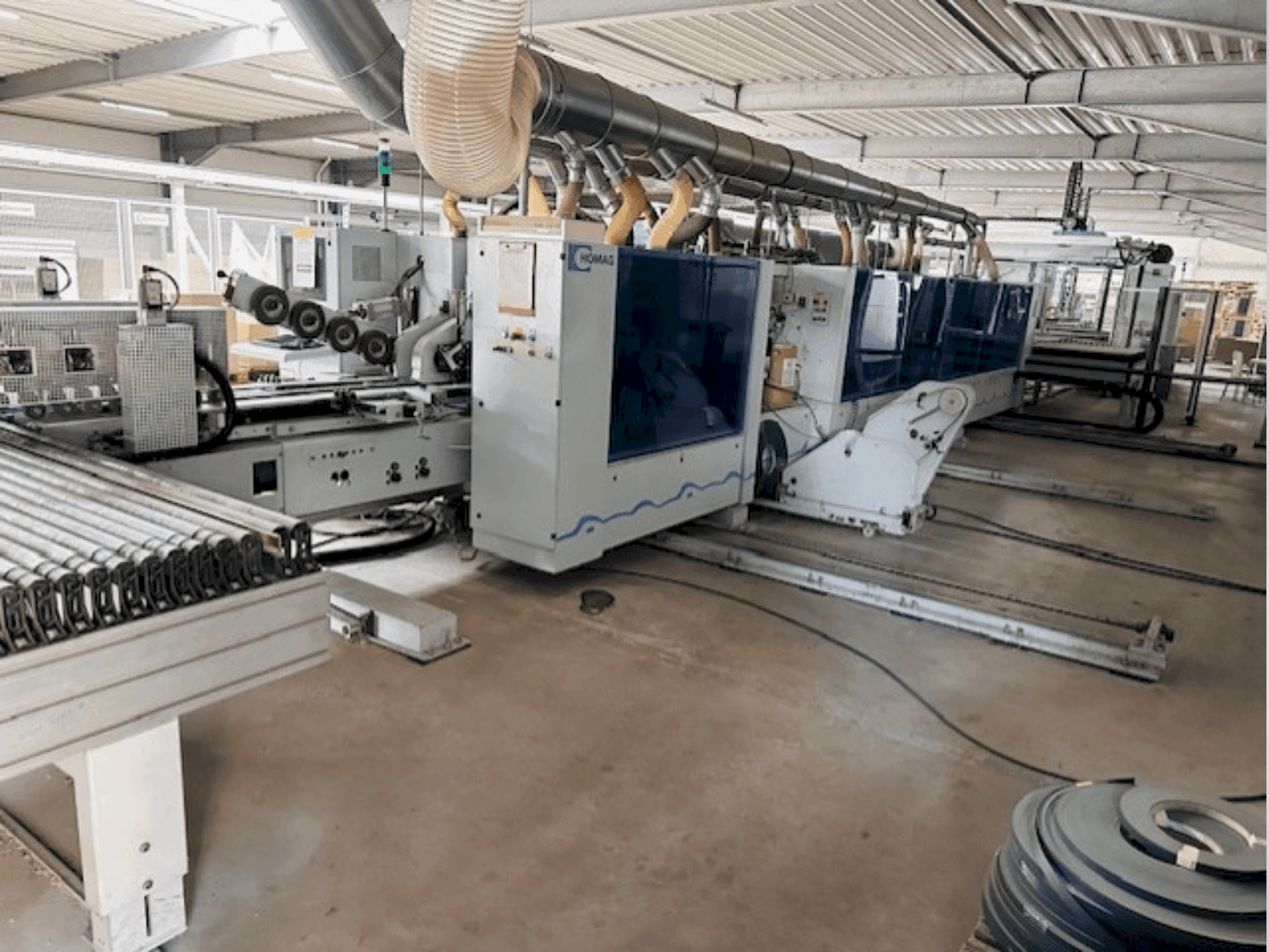 Vista frontale della macchina HOMAG Optimat KFL 526/9/A3/25