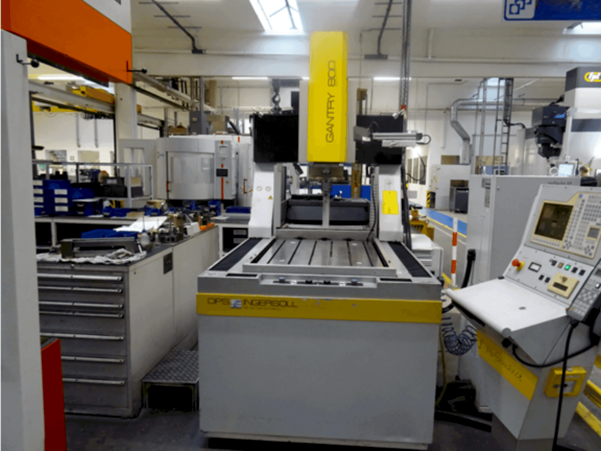 Vista frontale della macchina Ingersoll Rand Gantry 800