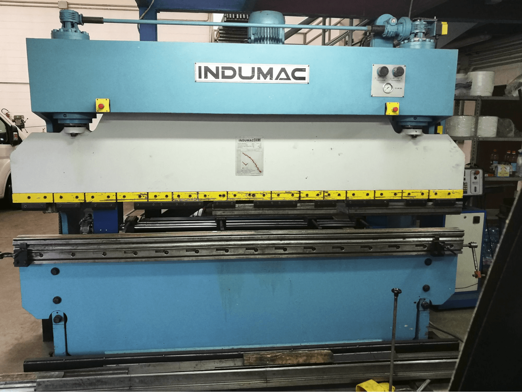 Vista frontale della macchina INDUMAC CAIMI POB80