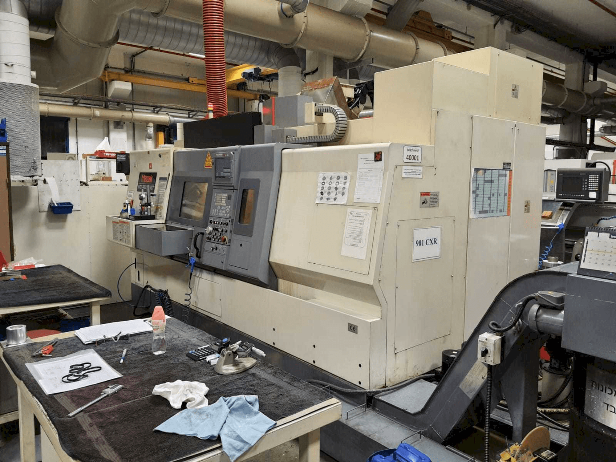 Vista frontale della macchina Mazak Integrex 200-3ST