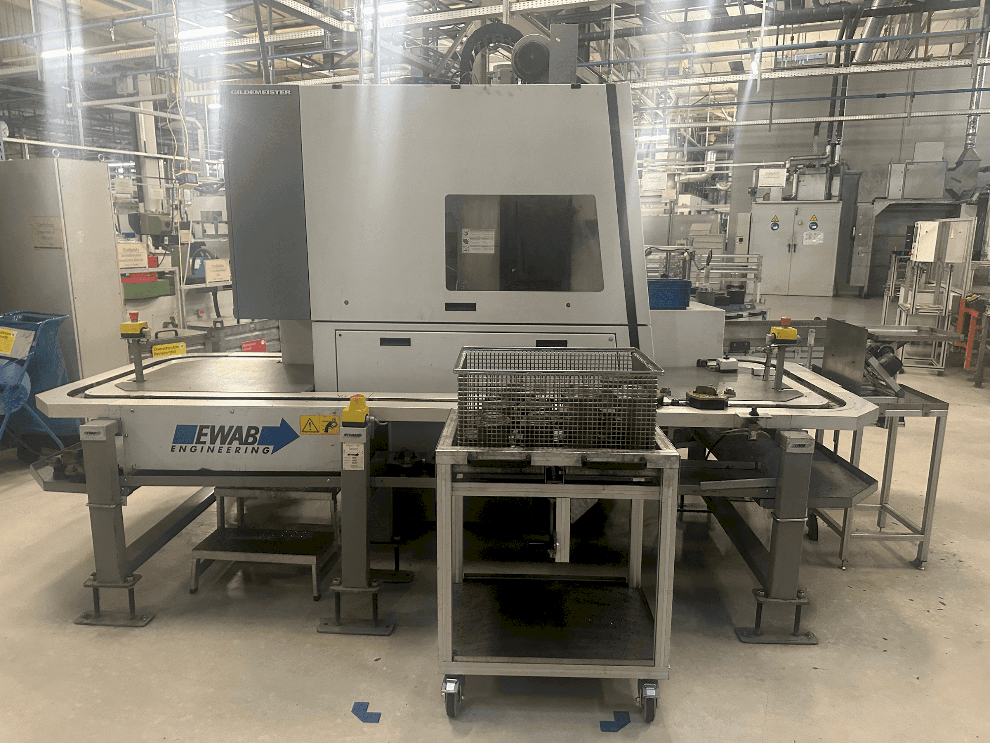 Vista frontale della macchina DMG Gildemeister CTV 250