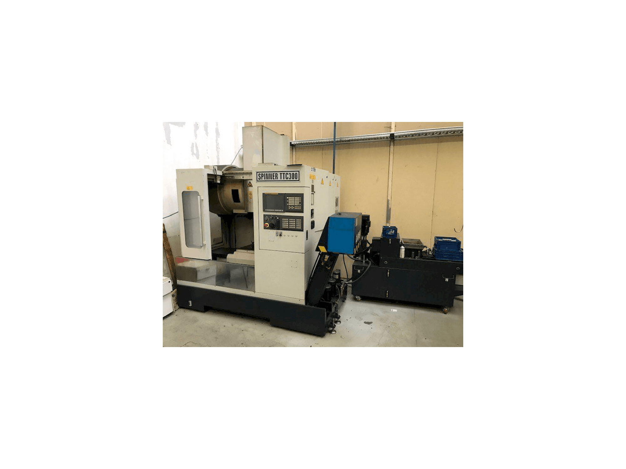 Vista frontale della macchina SPINNER TTC300 52 SMMCY