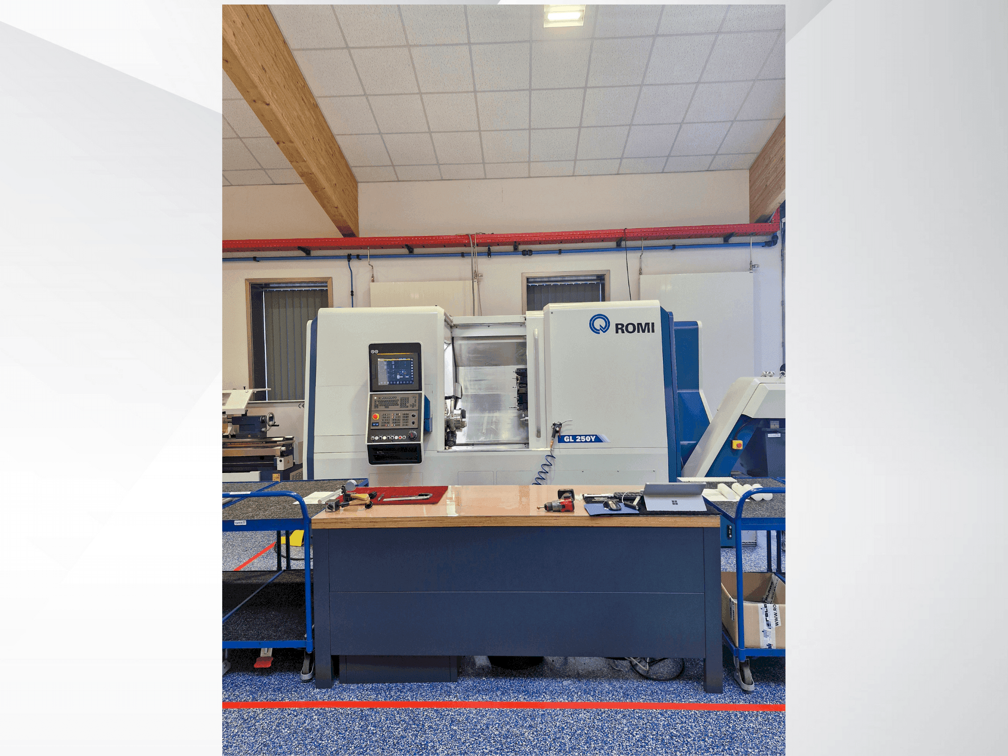 Vista frontale della macchina Romi GL 250