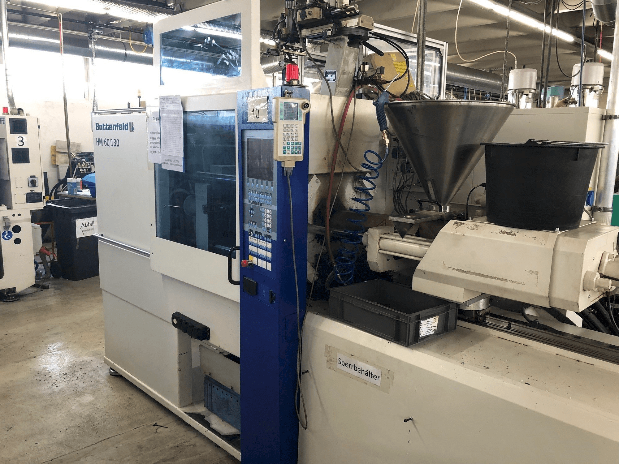 Vista frontale della macchina Battenfeld HM 60/130 S