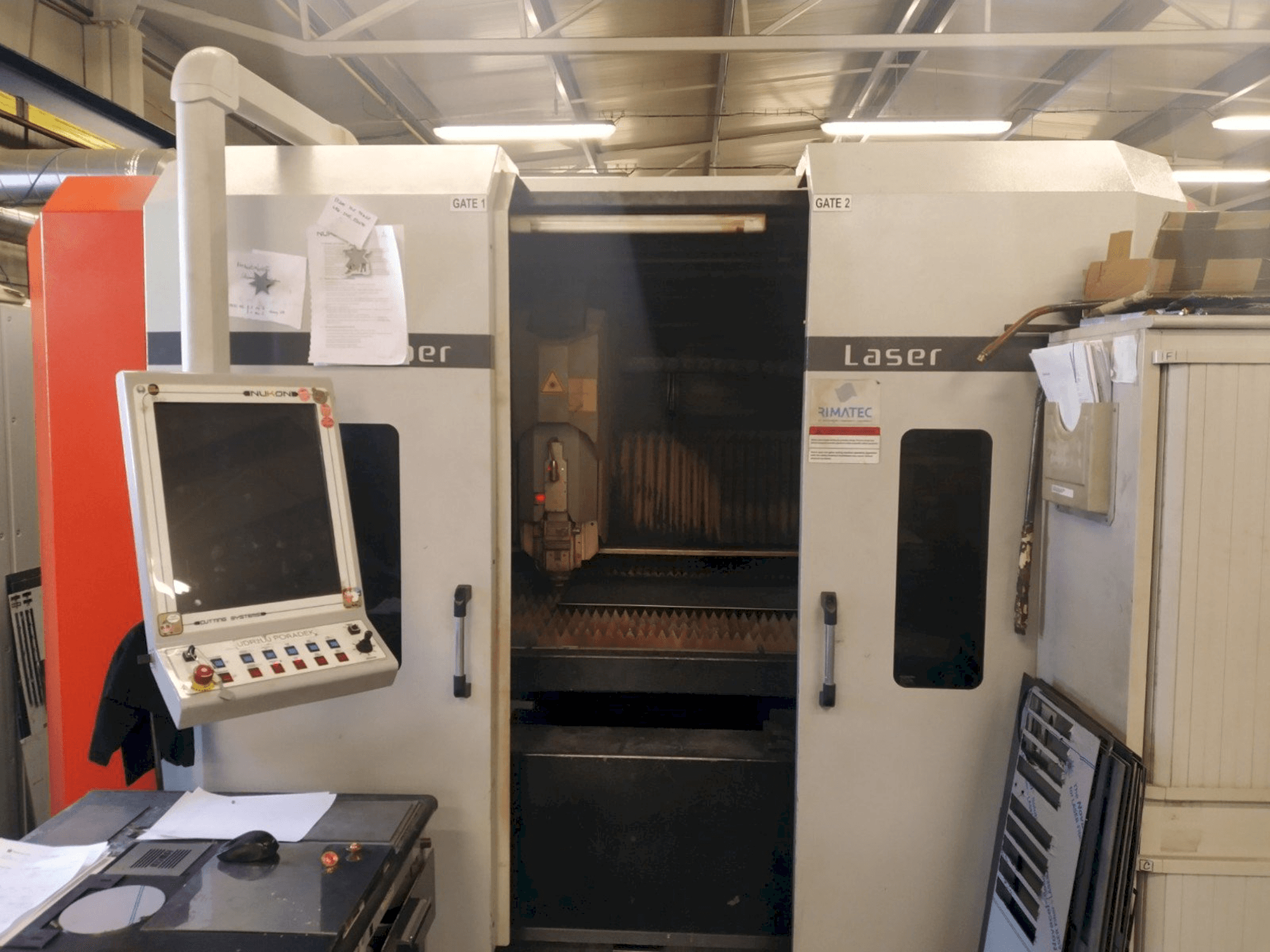 Vista frontale della macchina NUKON NF PRO 315