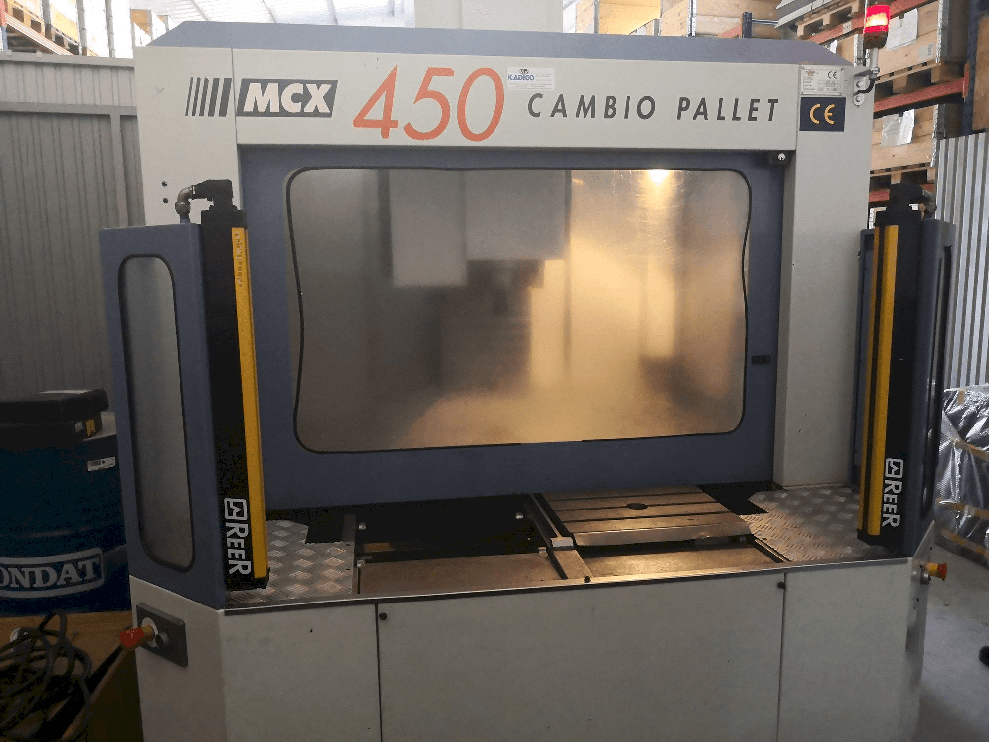 Vista frontale della macchina FAMUP MCX 450