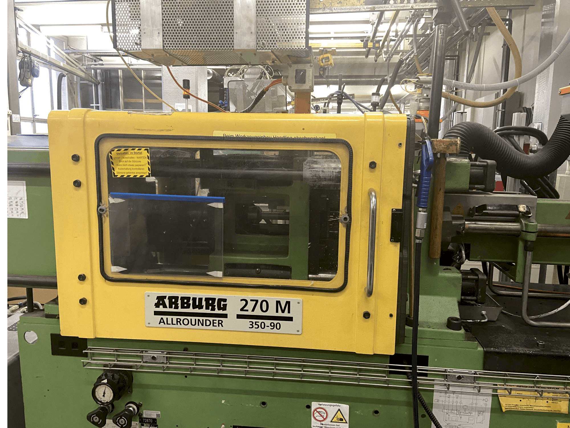 Vista frontale della macchina Arburg ALLROUNDER 270 M 350 - 90