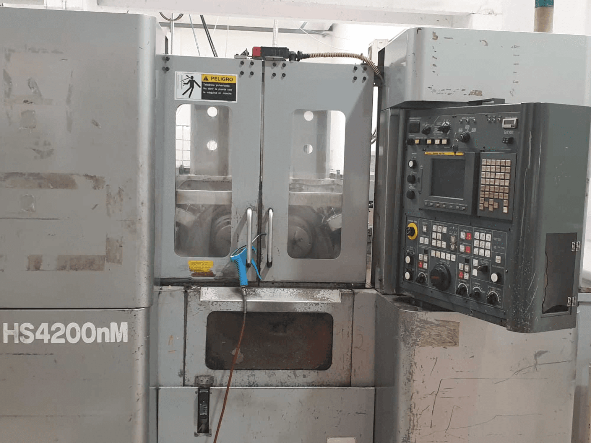 Vista frontale della macchina KITAKO HS4200NM