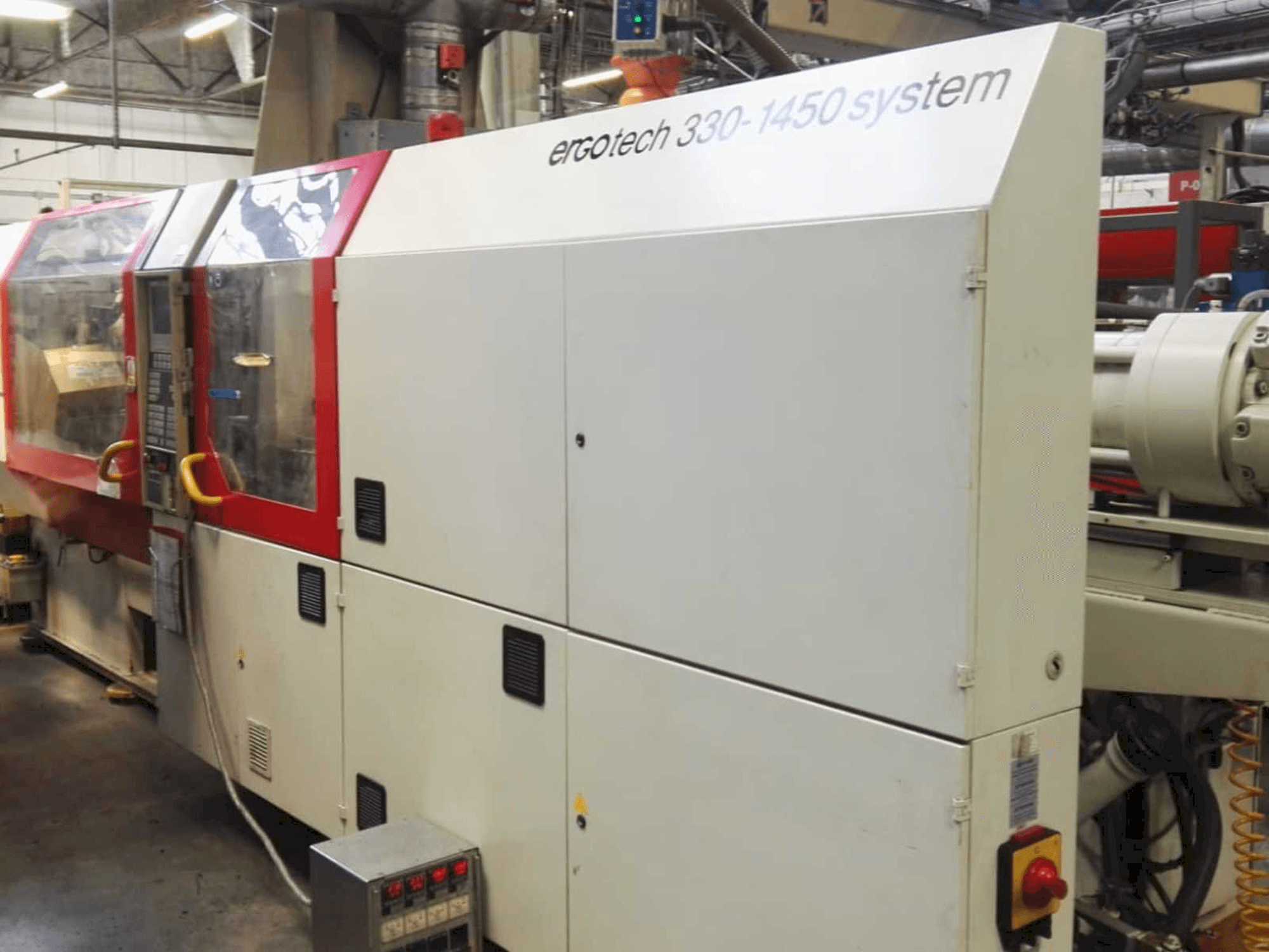 Vista frontale della macchina DEMAG Ergotech 330-1450 system