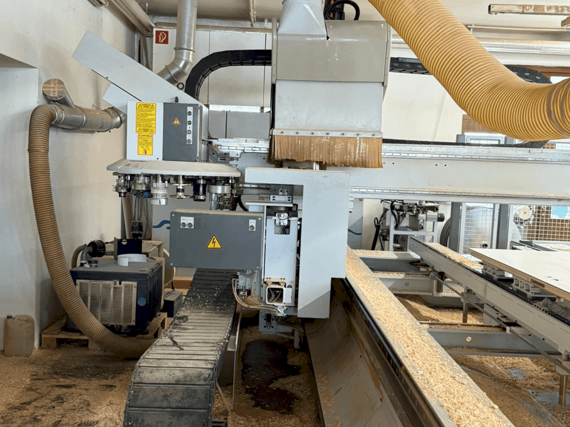 Vista frontale della macchina HOMAG PROFI BAZ20/30/16/V/D (2003)