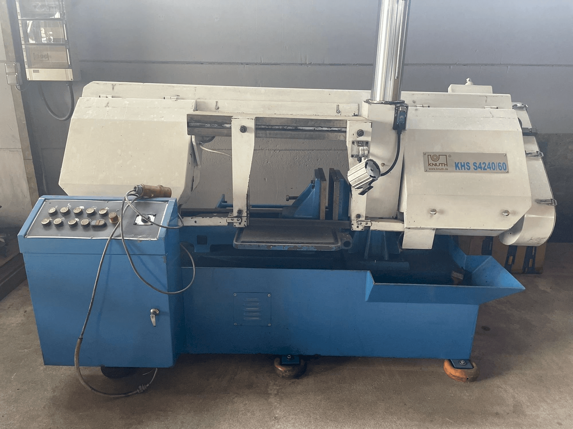 Vista frontale della macchina KNUTH KHS S4240/60