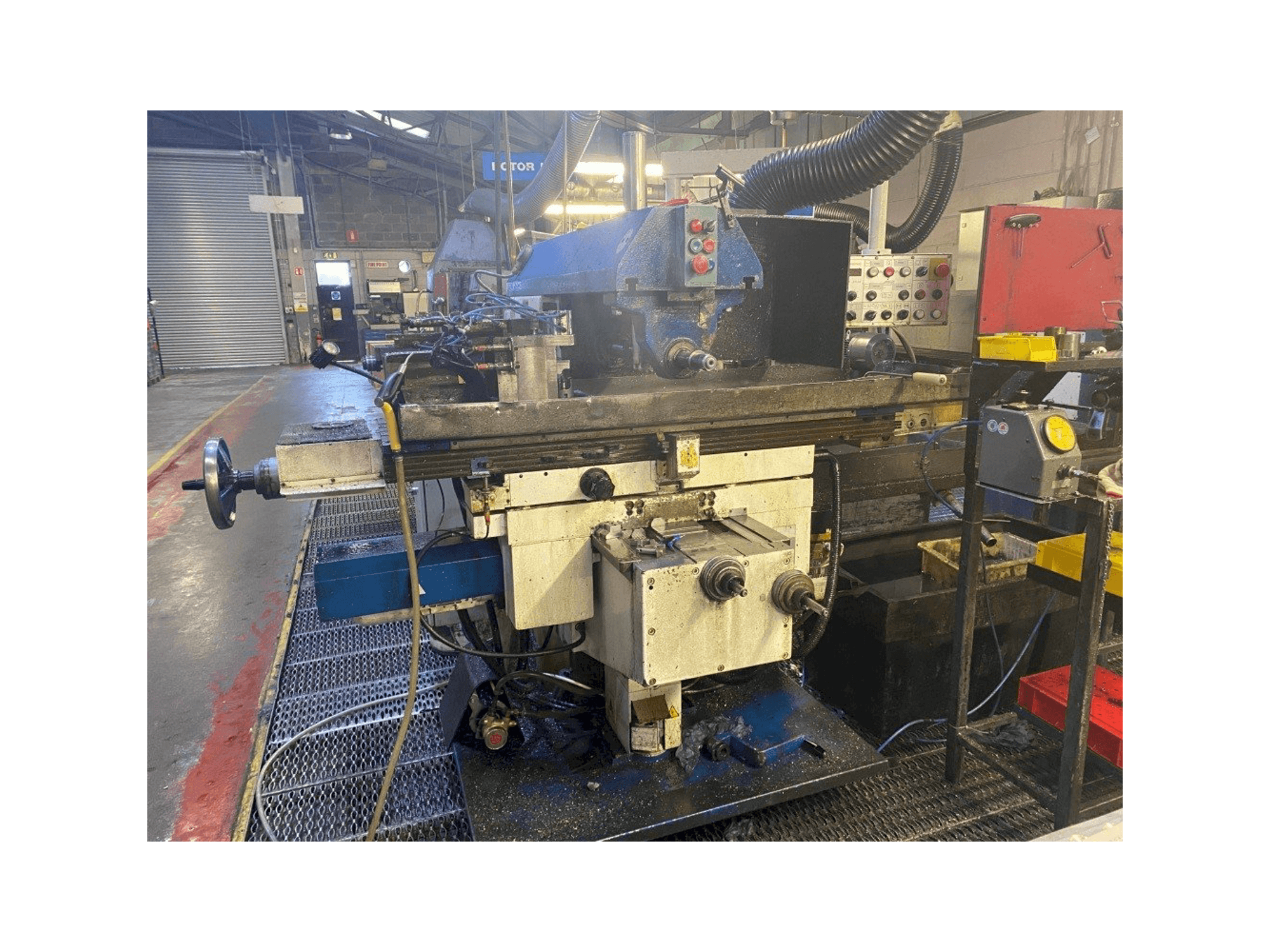 Vista frontale della macchina TOS Olomouc FG U32