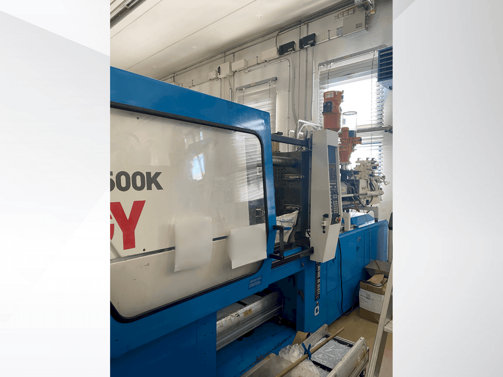 Vista frontale della macchina Netstal S-1500K-460