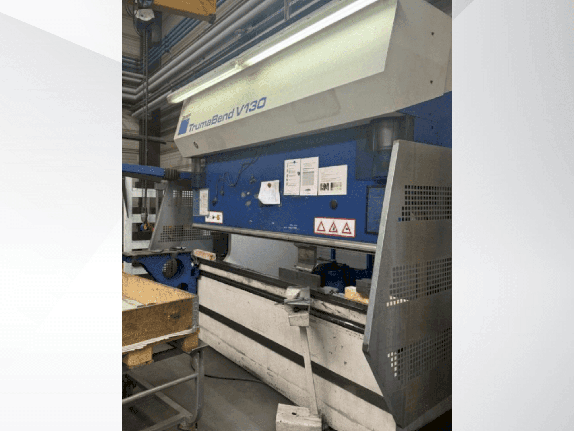 Vista frontale della macchina TRUMPF Trumabend V130