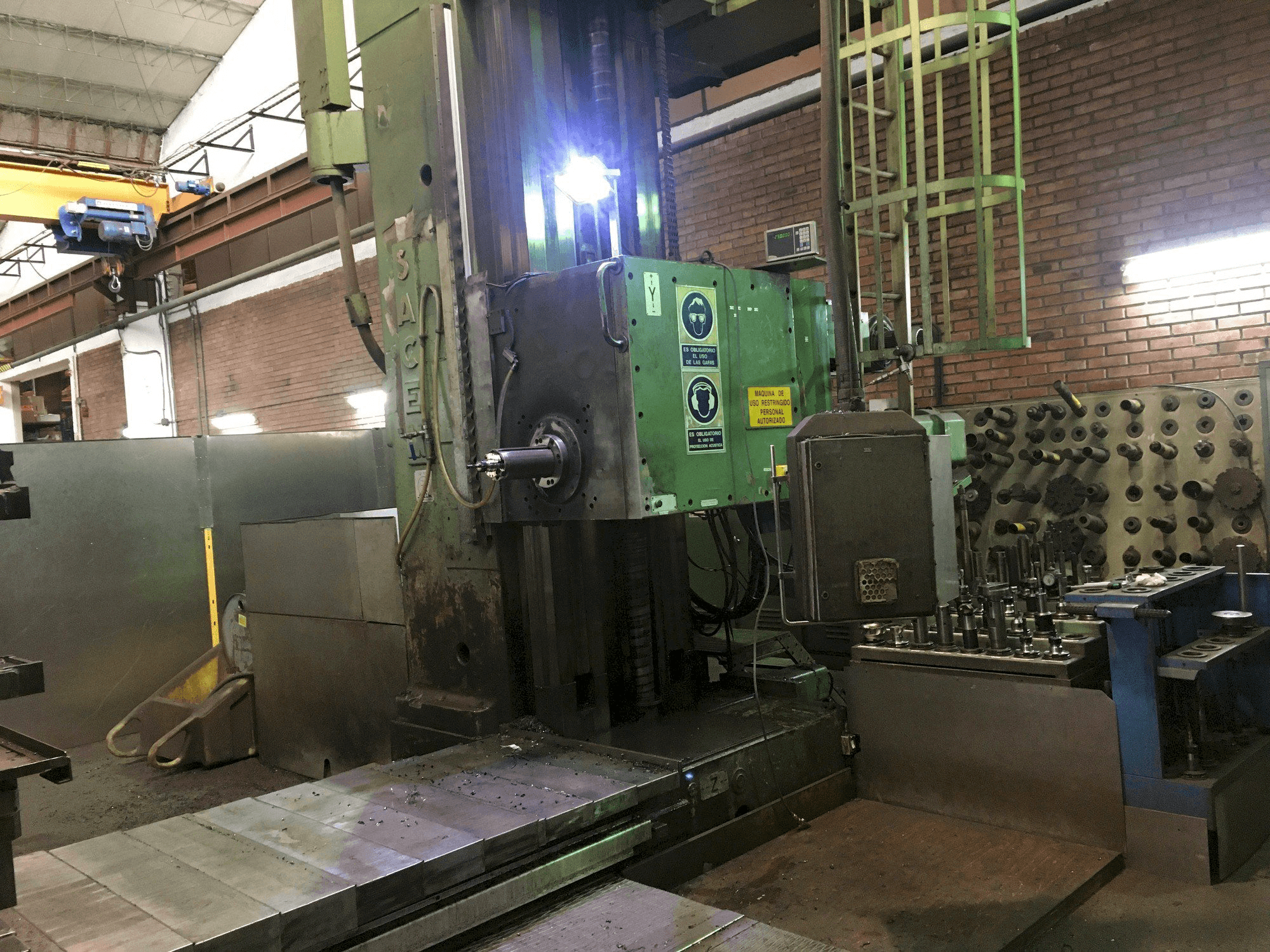 Vista frontale della macchina Sacem M.S.T 130 C/N