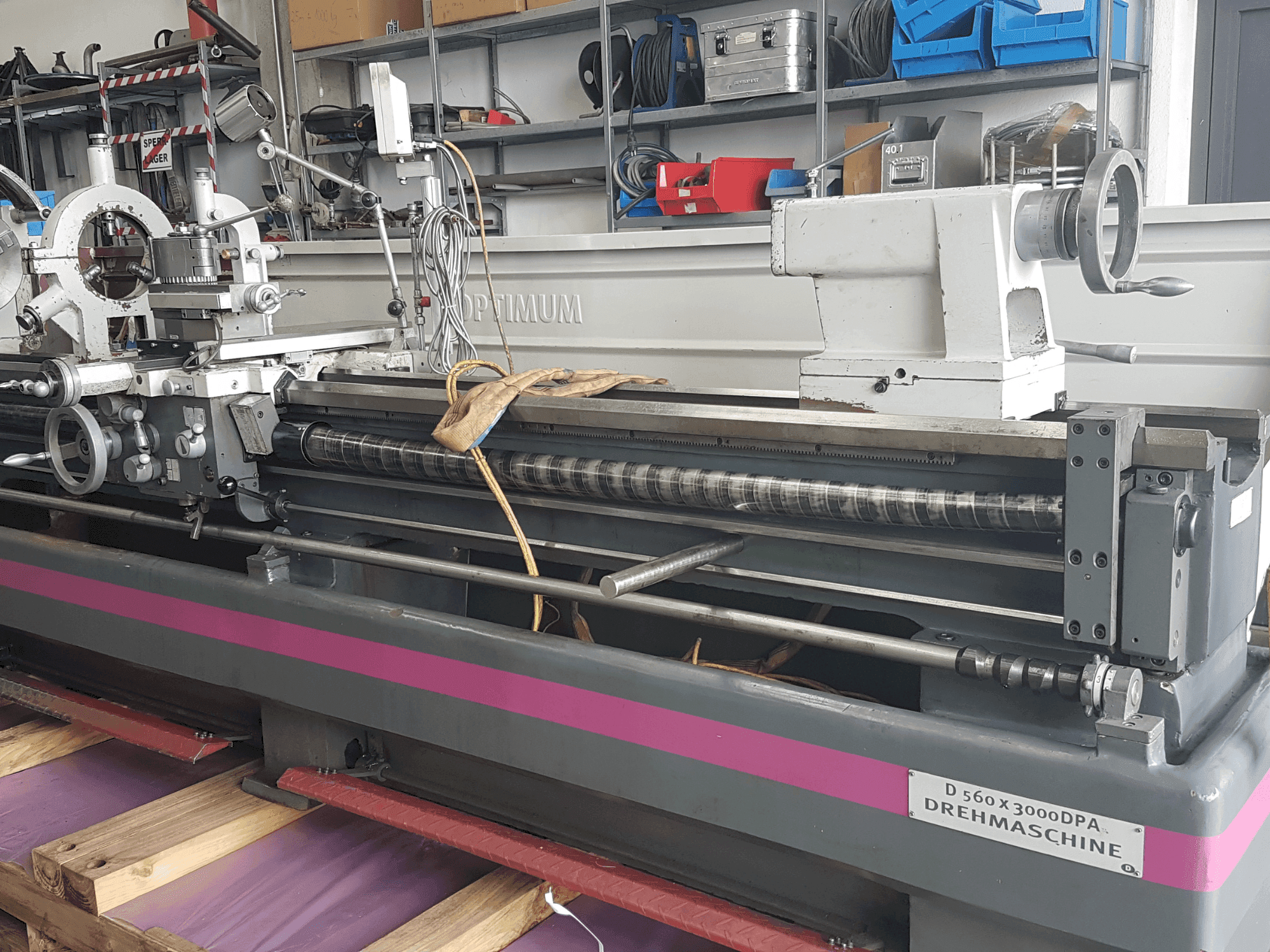 Vista frontale della macchina Optimum D 5600x3000