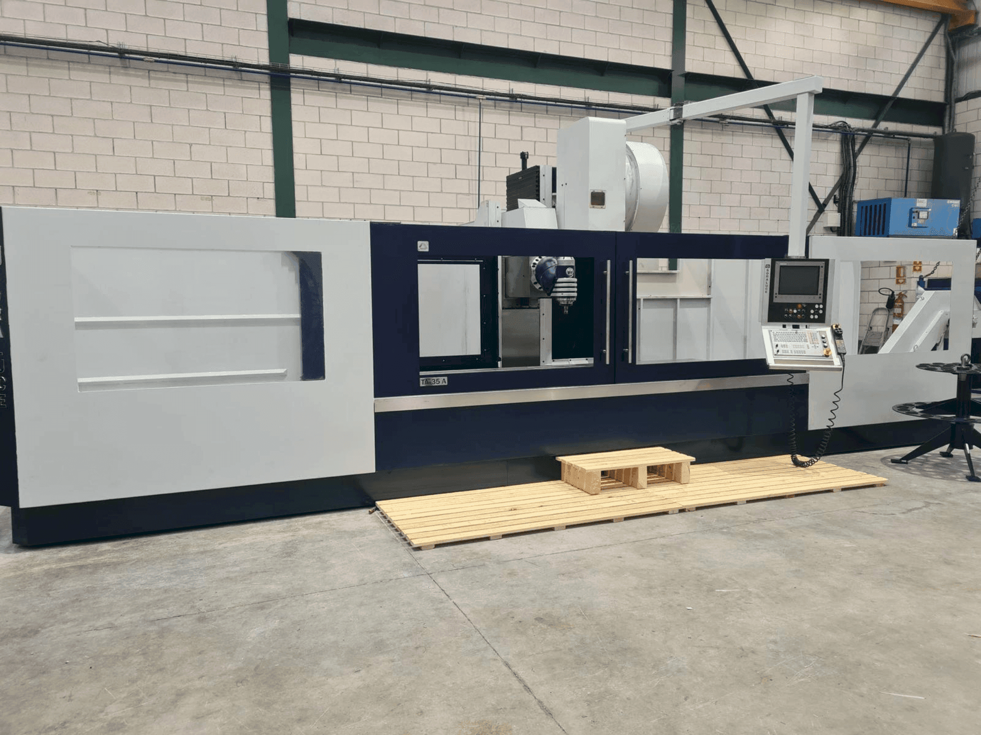 Vista frontale della macchina Soraluce TA-35A