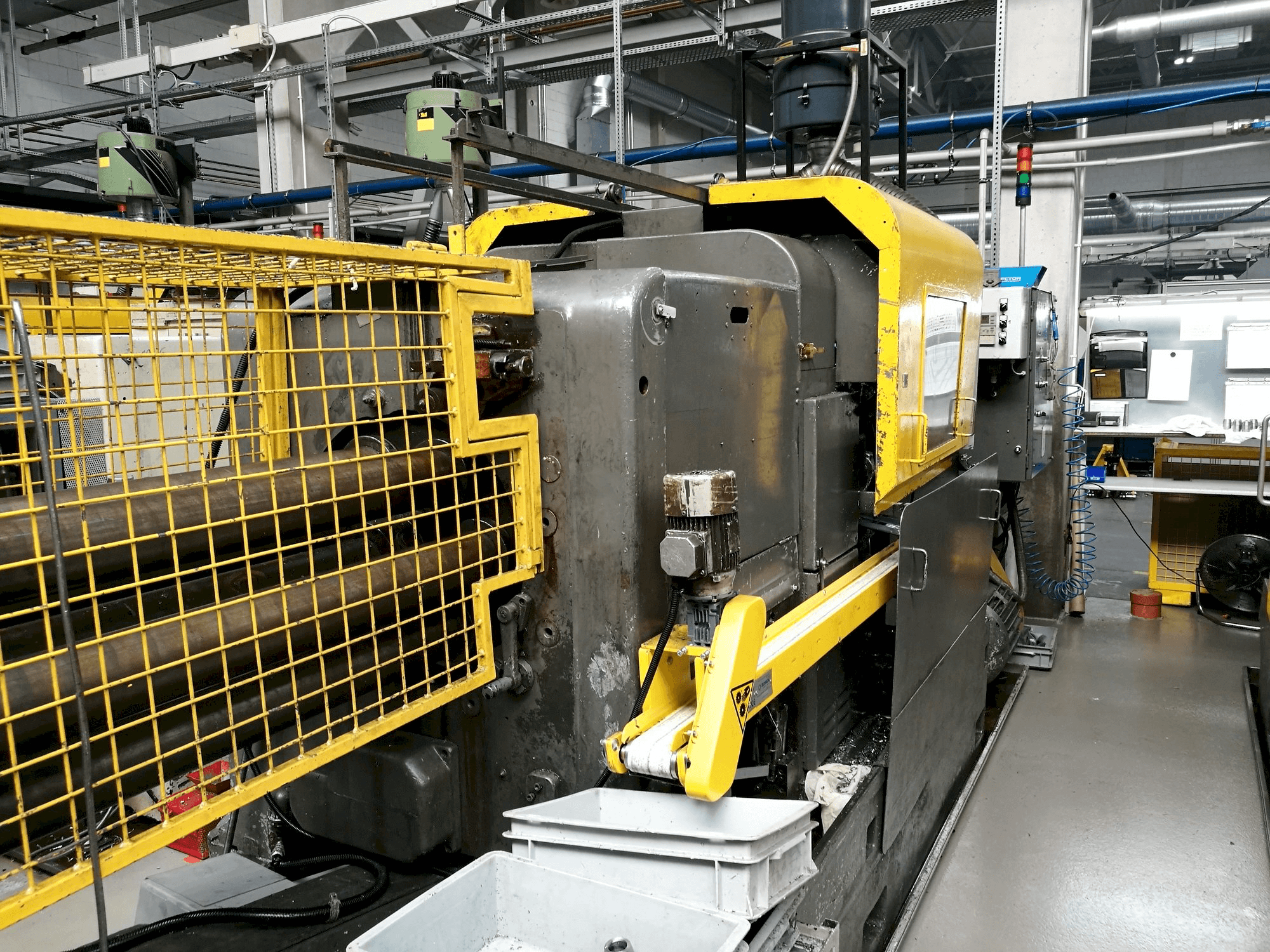 Vista frontale della macchina Wickman 2 1/4"-6