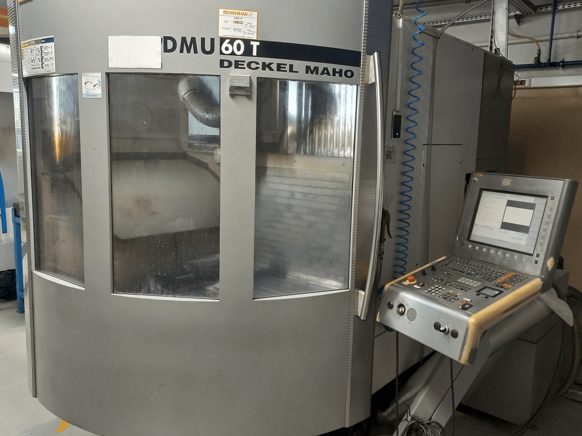 Vista frontale della macchina DMG DMU 60T