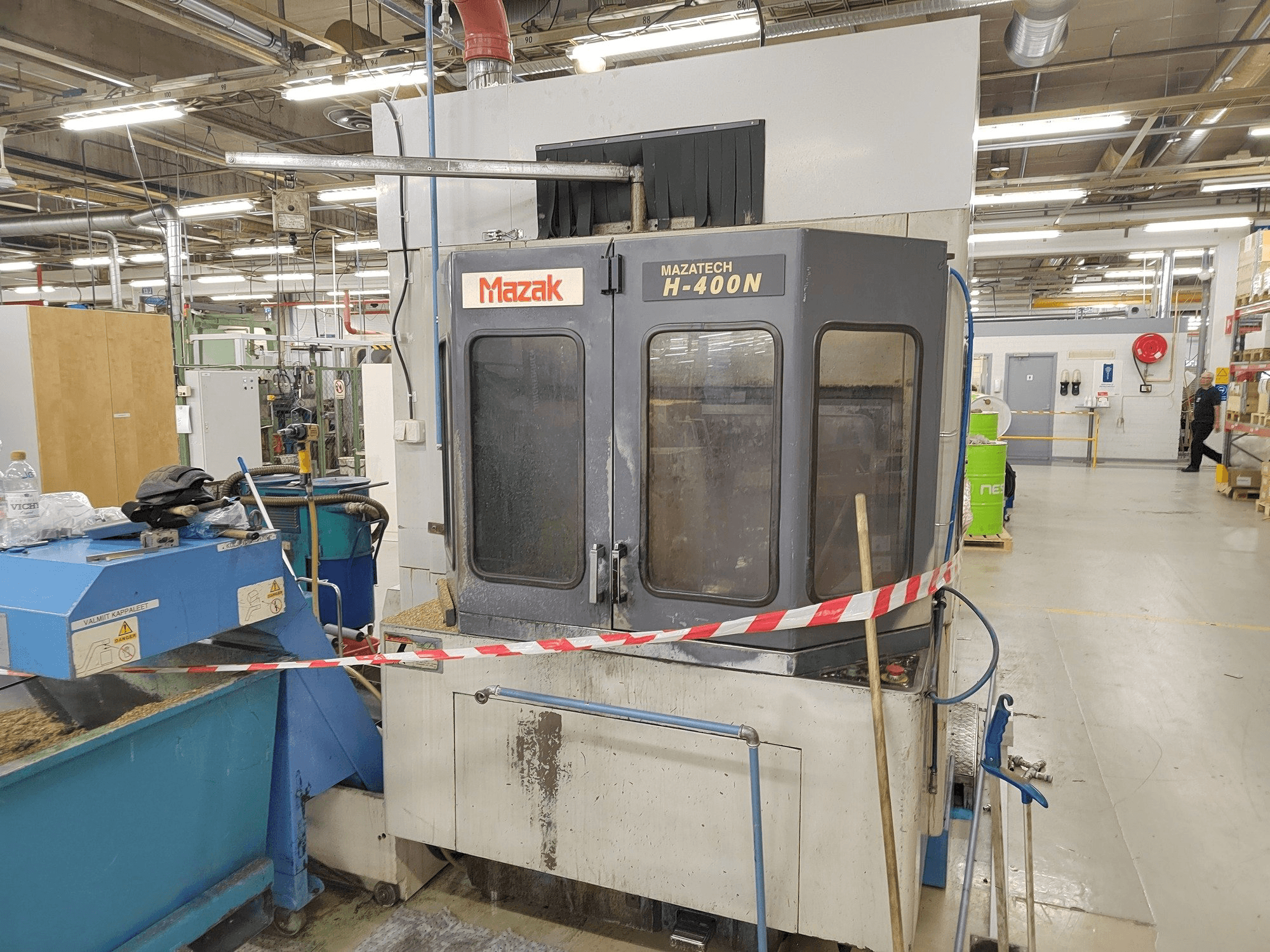 Vista frontale della macchina Mazak H-400N