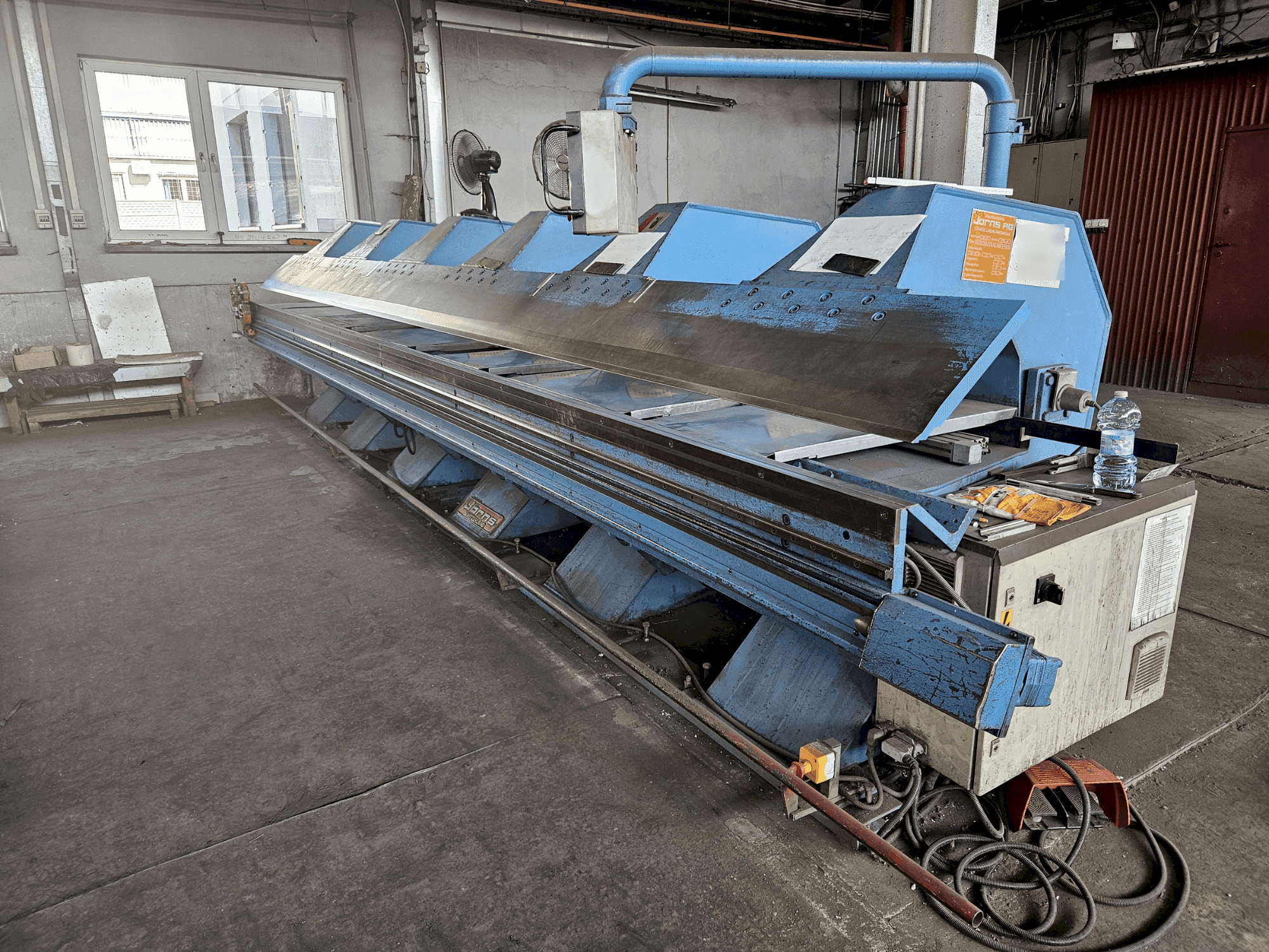 Vista frontale della macchina Jorns MAXI LINE 200SW
