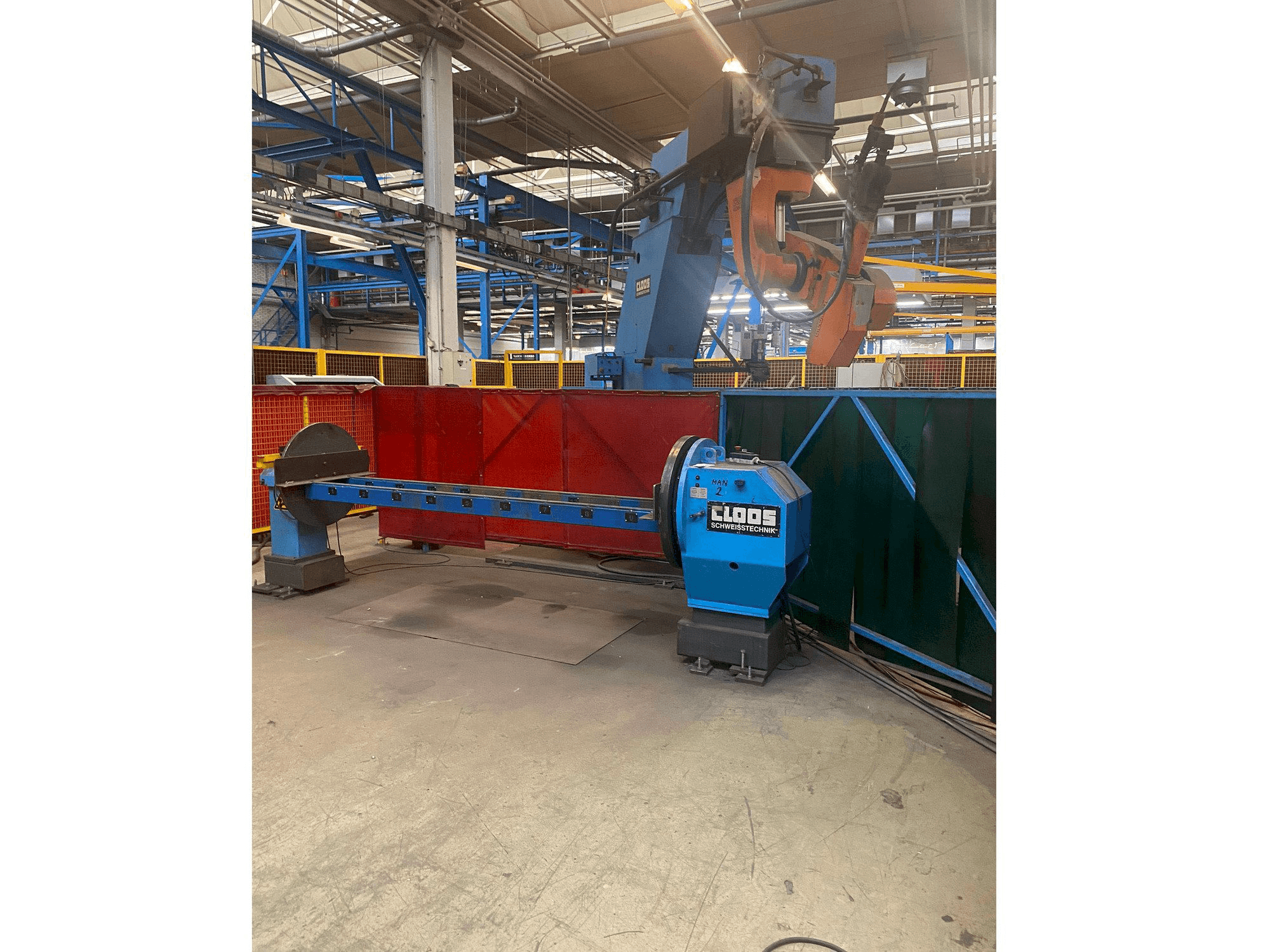 Vista frontale della macchina Carl Cloos Romat 310 C-Stander WPV-DP-5000N