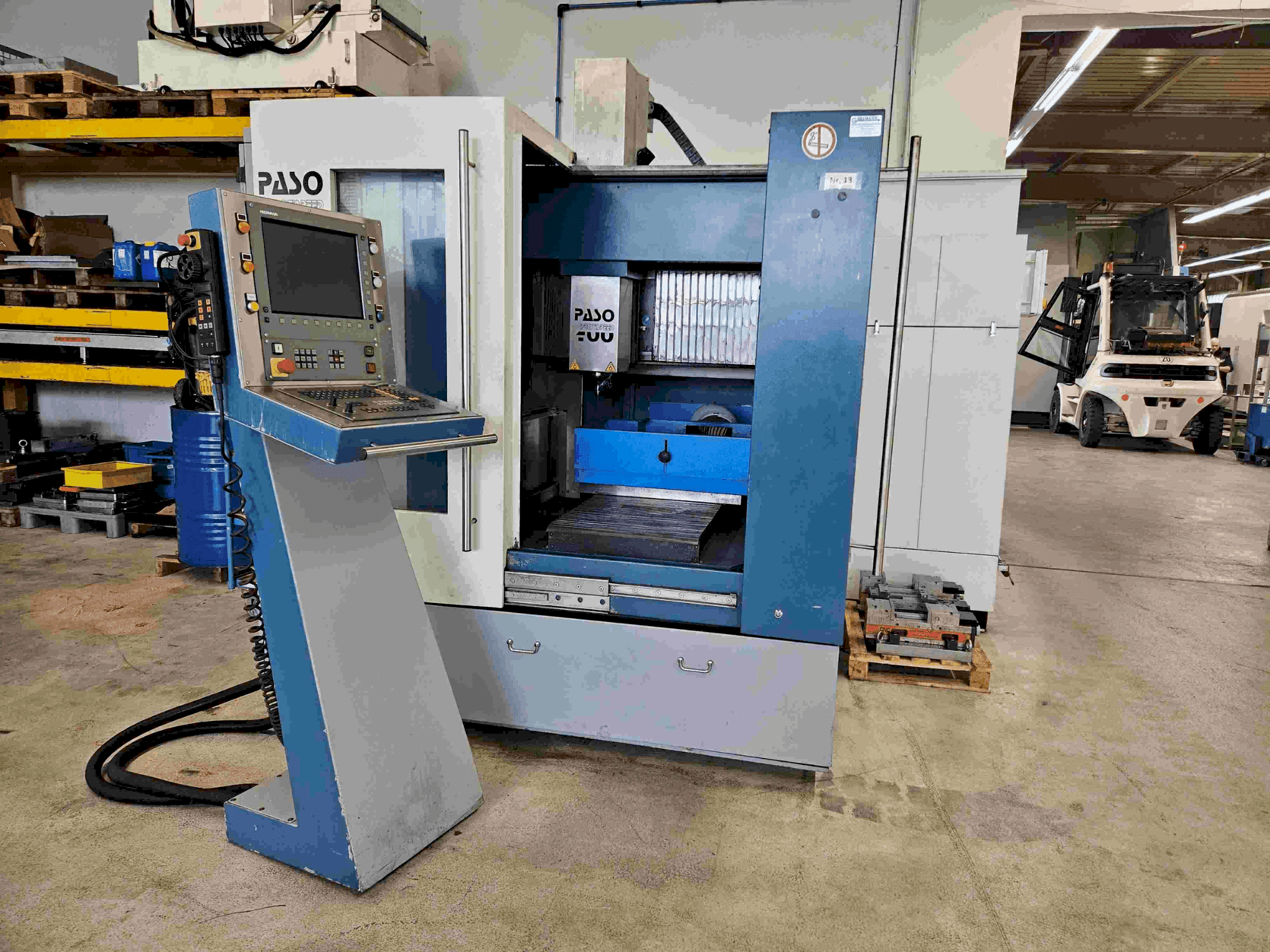 Vista frontale della macchina PASO PS400 (2004)